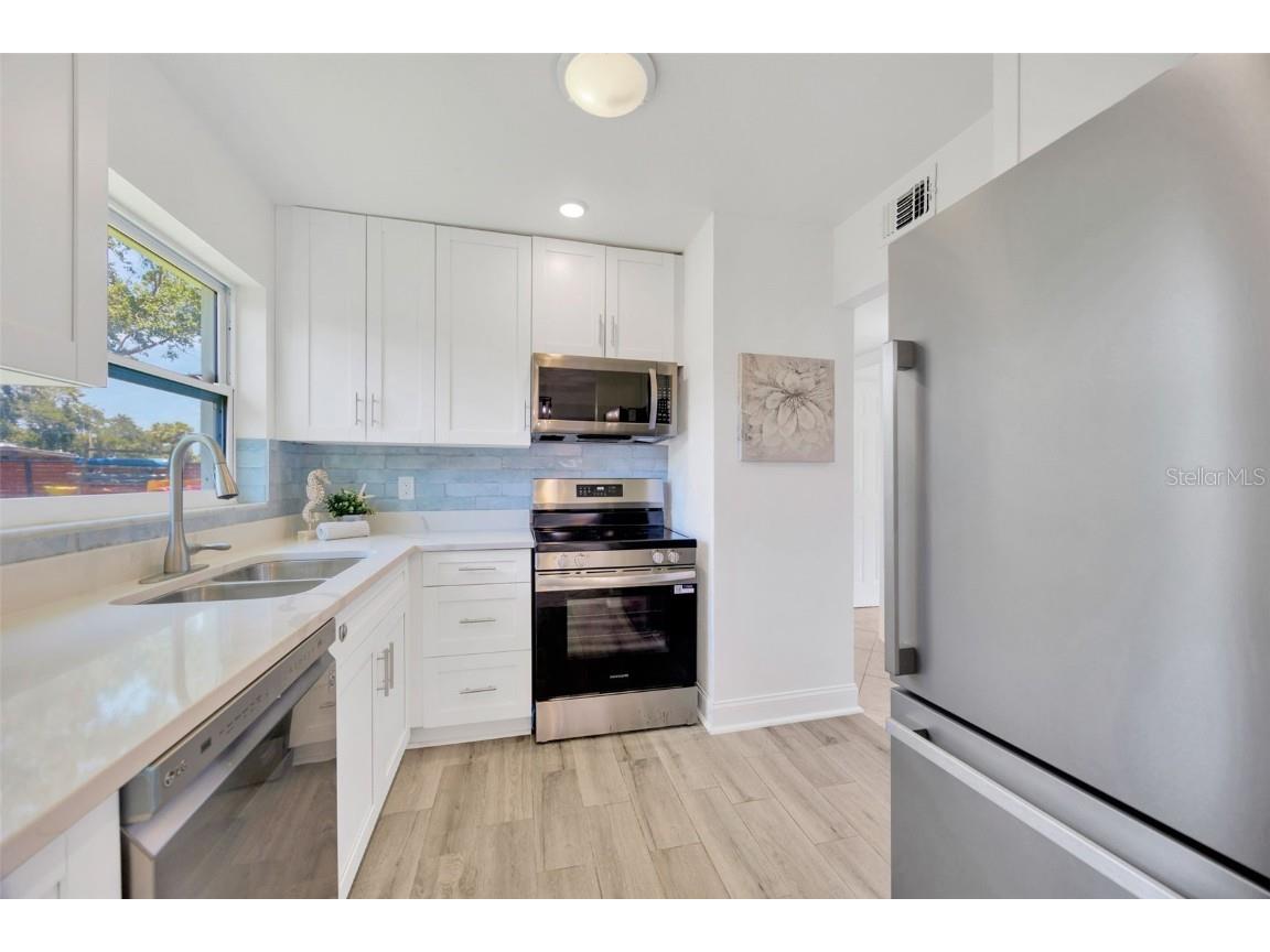 9935 River Drive Gibsonton FL 33534 TB8410299 image13