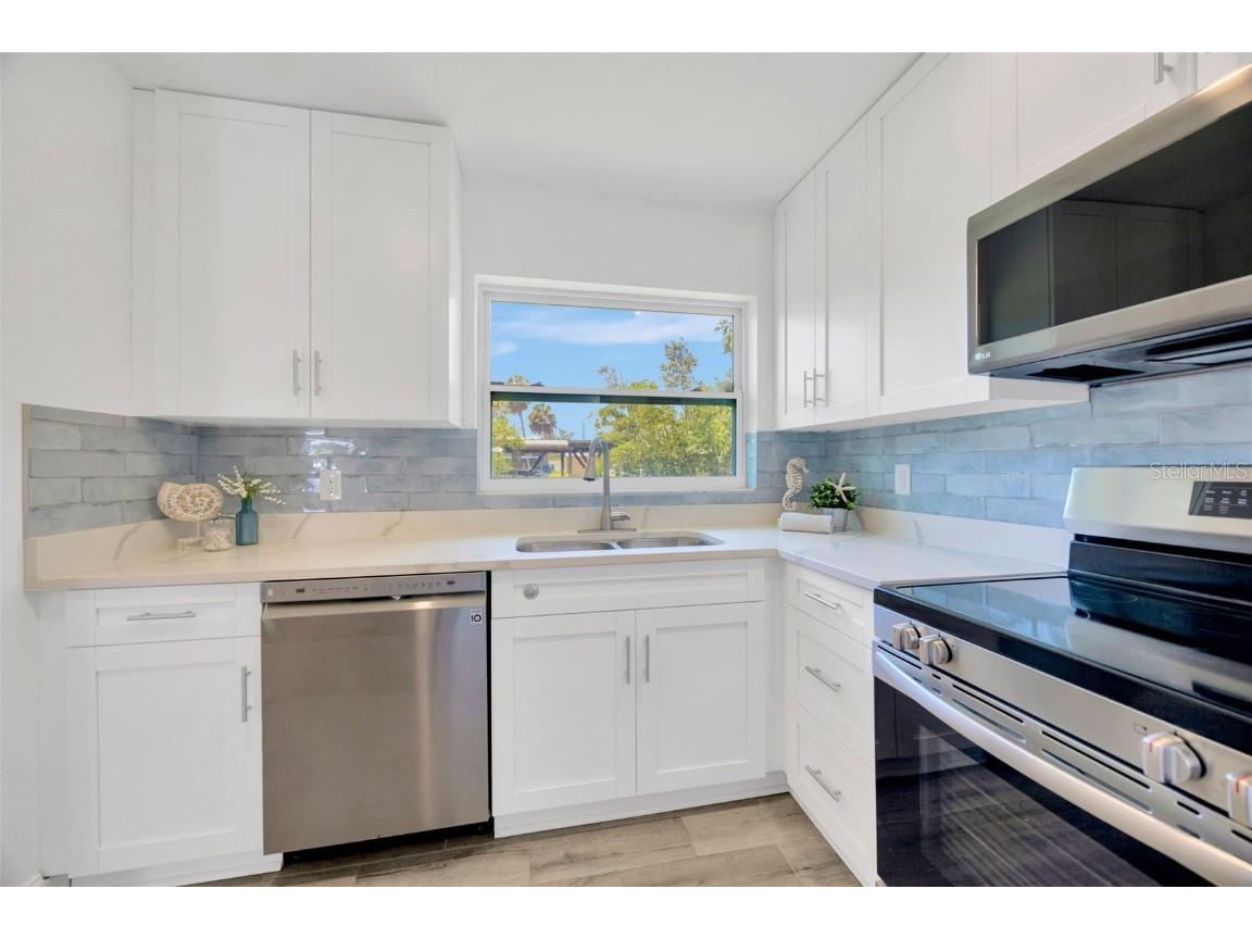 9935 River Drive Gibsonton FL 33534 TB8410299 image14