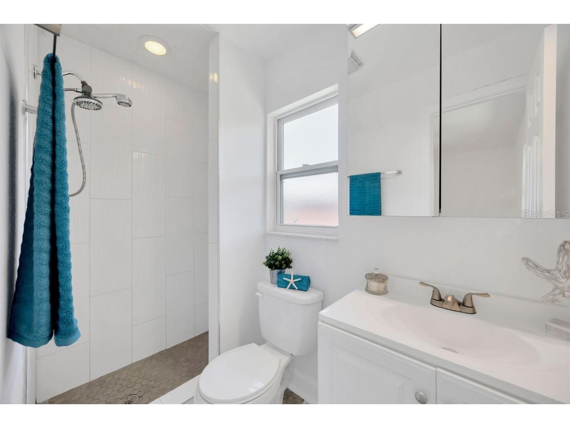 9935 River Drive Gibsonton FL 33534 TB8410299 image32