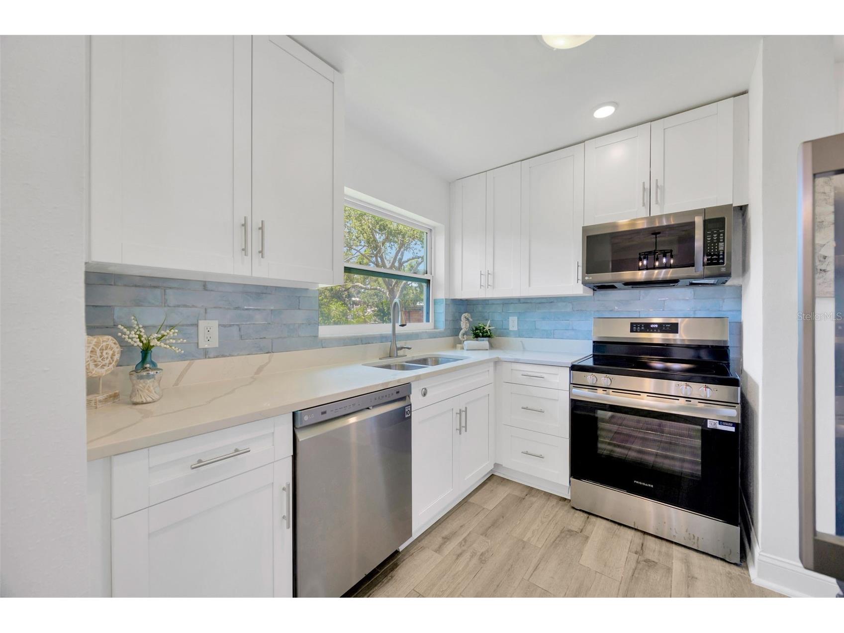 9935 River Drive Gibsonton FL 33534 TB8497530 image8