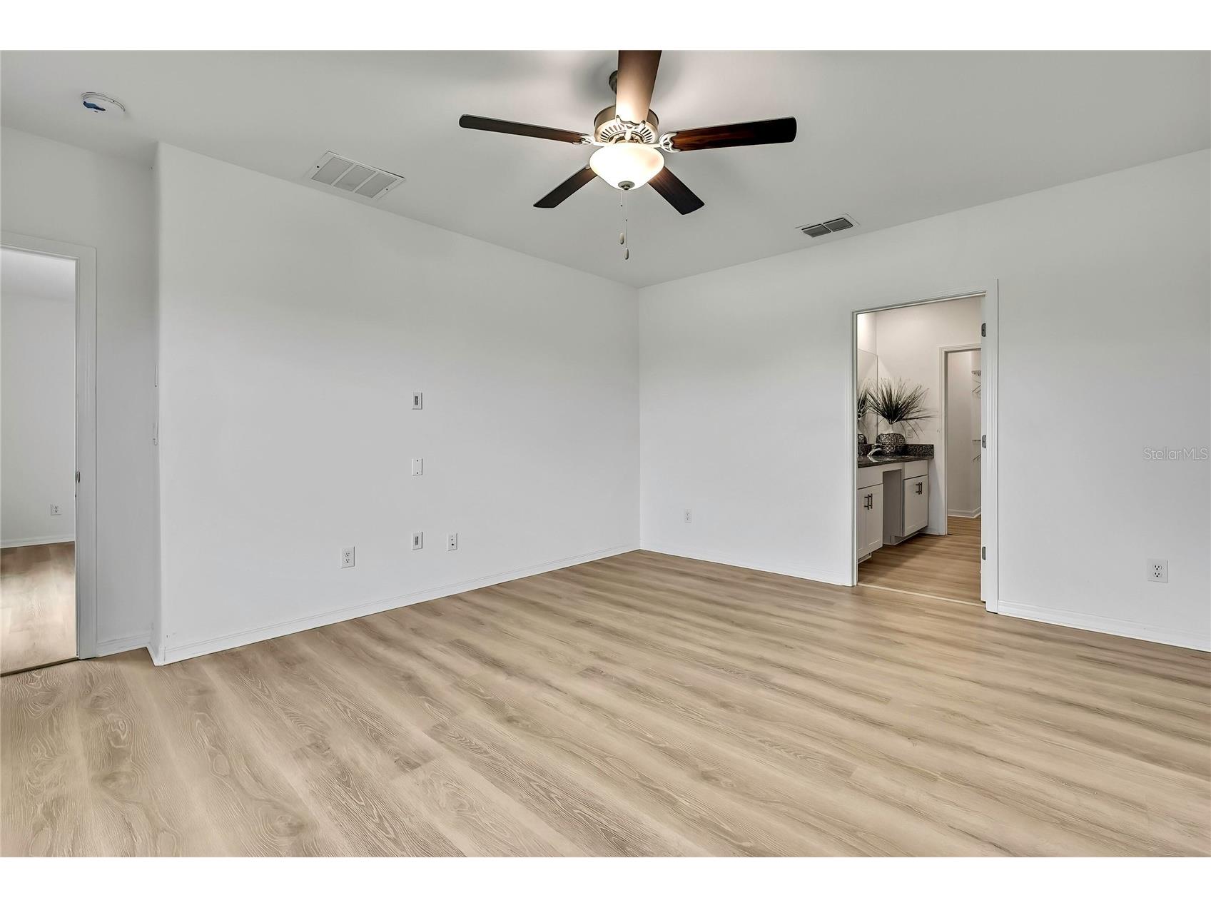 9937 Aqua Miles Path Wesley Chapel FL 33545 O6412527 image17