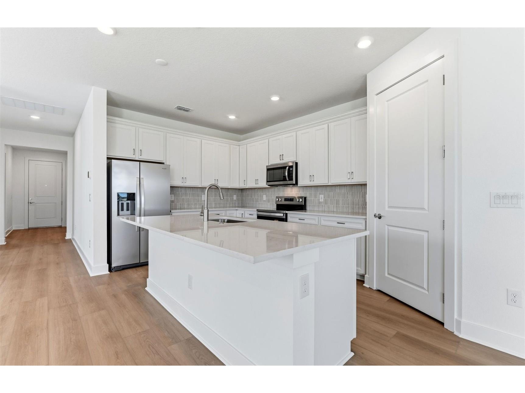 9939 Johnson Oaks Glen Parrish FL 34219 TB8478189 image3