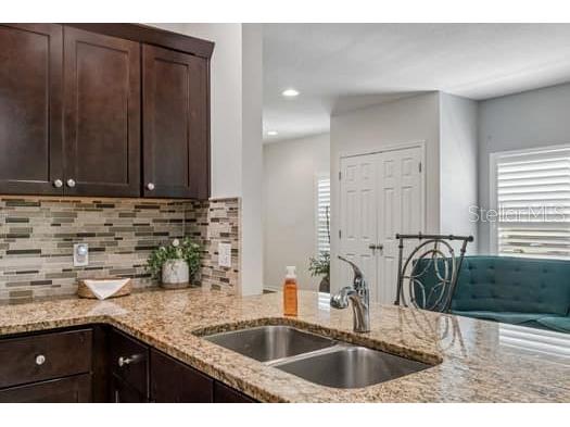 994 Celtic Circle Tarpon Springs FL 34689 W7886108 image8