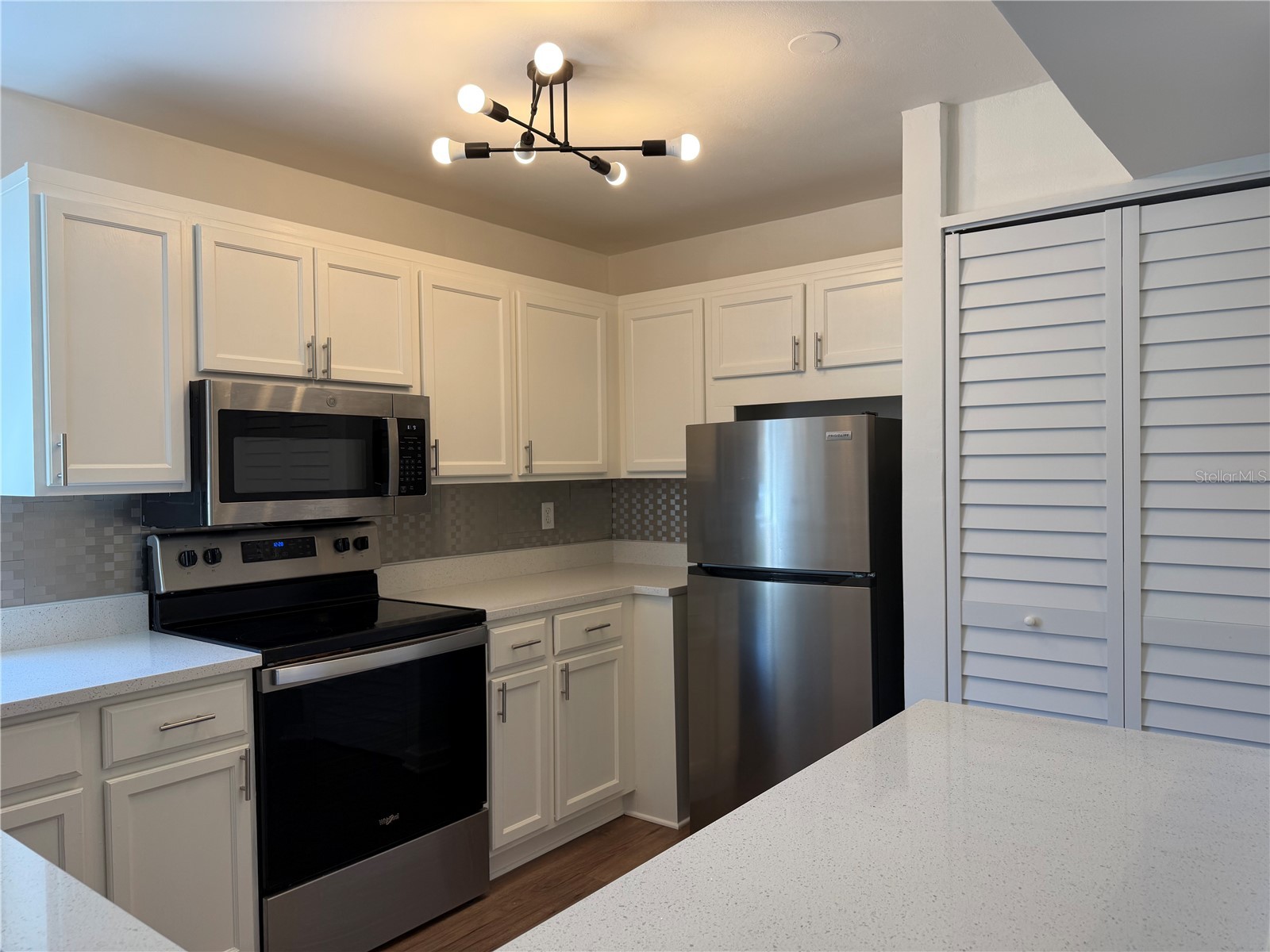 994 N Beneva Road #T2 Sarasota FL 34232 A4684370 image11