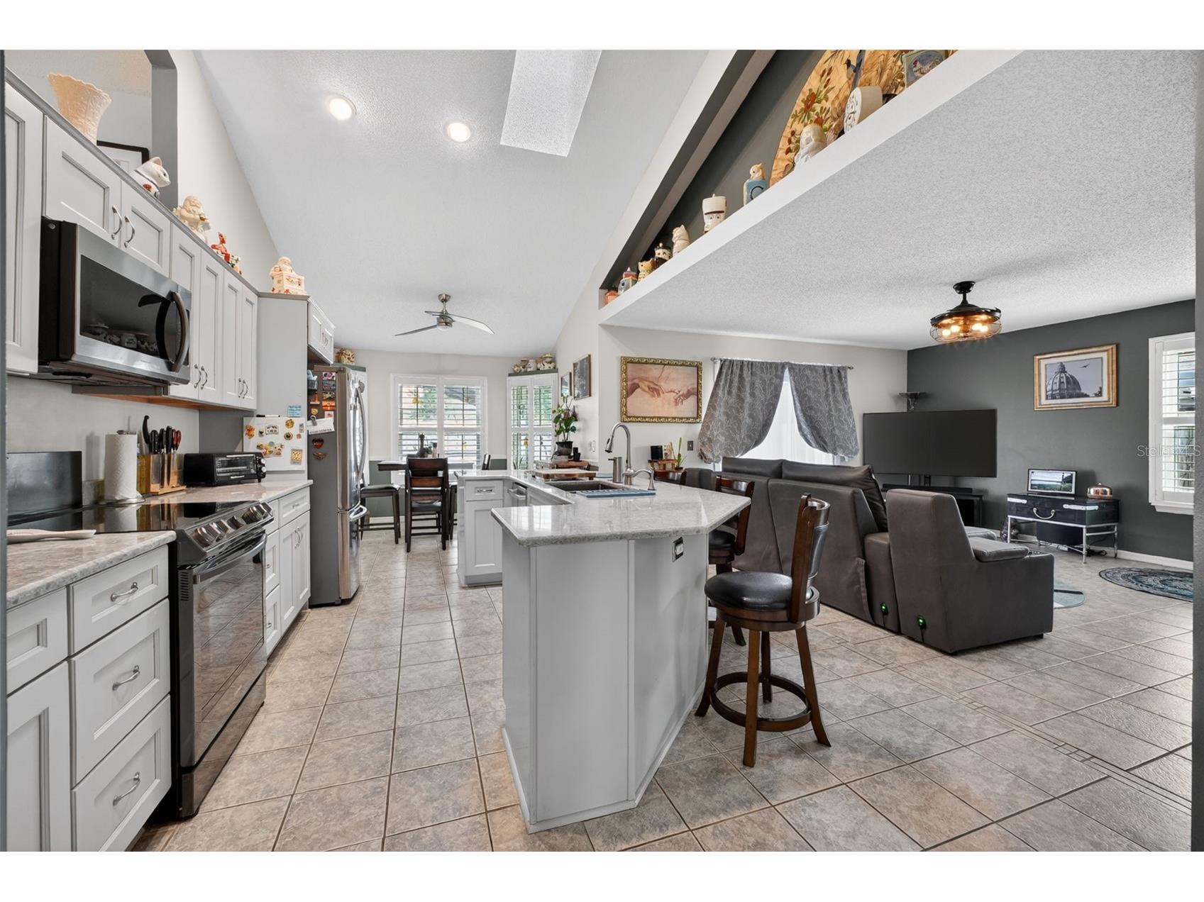 994 Sweetbrier Drive Deltona FL 32725 V4948660 image2