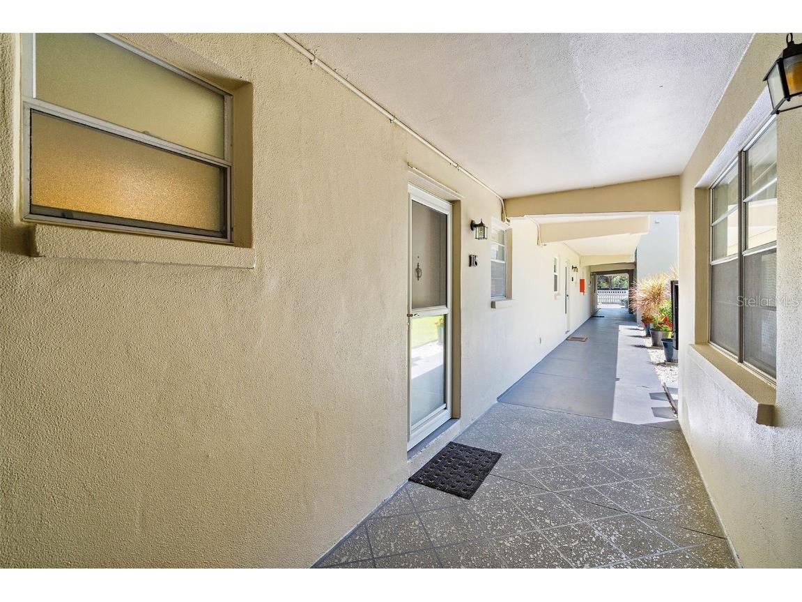 9940 47th Avenue N #115 Saint Petersburg FL 33708 U8199746 image1