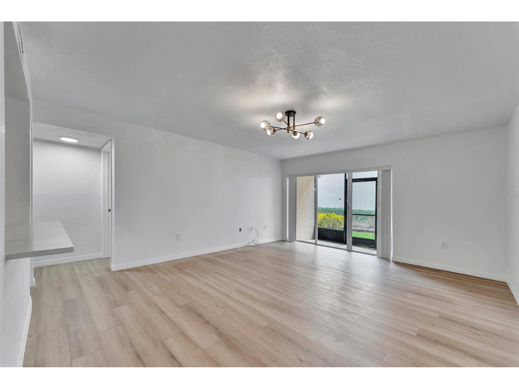 9940 7th Way N #101 Saint Petersburg FL 33702 TB8517033 image10