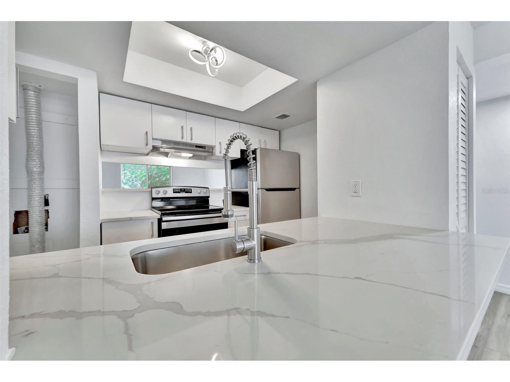 9940 7th Way N #101 Saint Petersburg FL 33702 TB8517033 image16