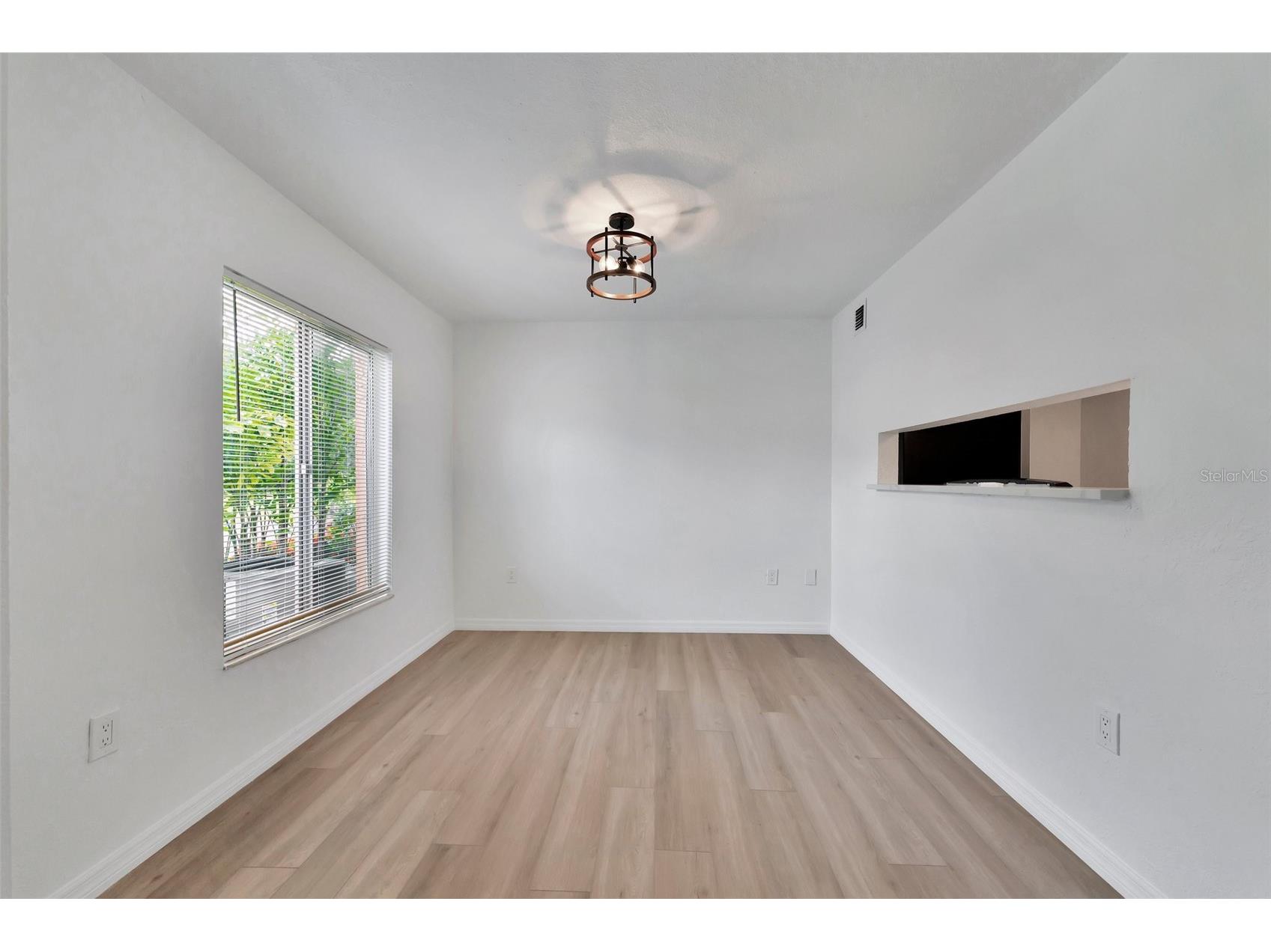 9940 7th Way N #101 Saint Petersburg FL 33702 TB8517033 image4