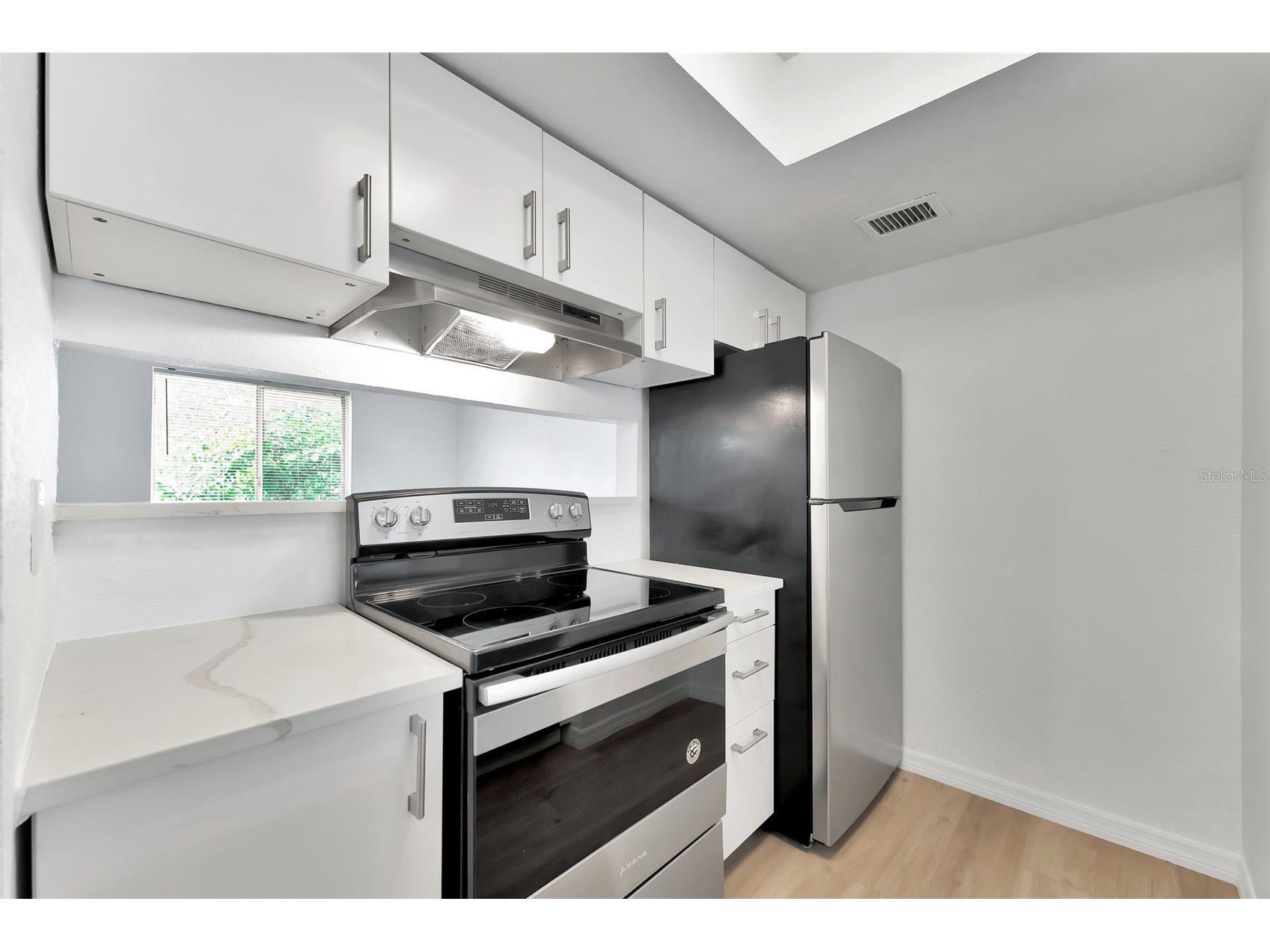 9940 7th Way N #101 Saint Petersburg FL 33702 TB8517033 image8
