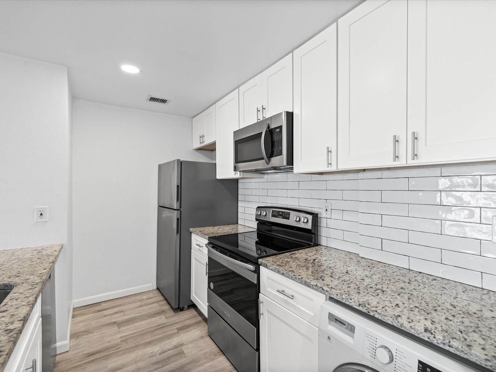 9940 7th Way N #204 Saint Petersburg FL 33702 TB8488198 image11