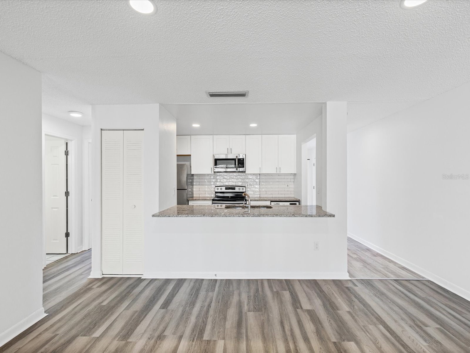 9940 7th Way N #204 Saint Petersburg FL 33702 TB8488198 image17