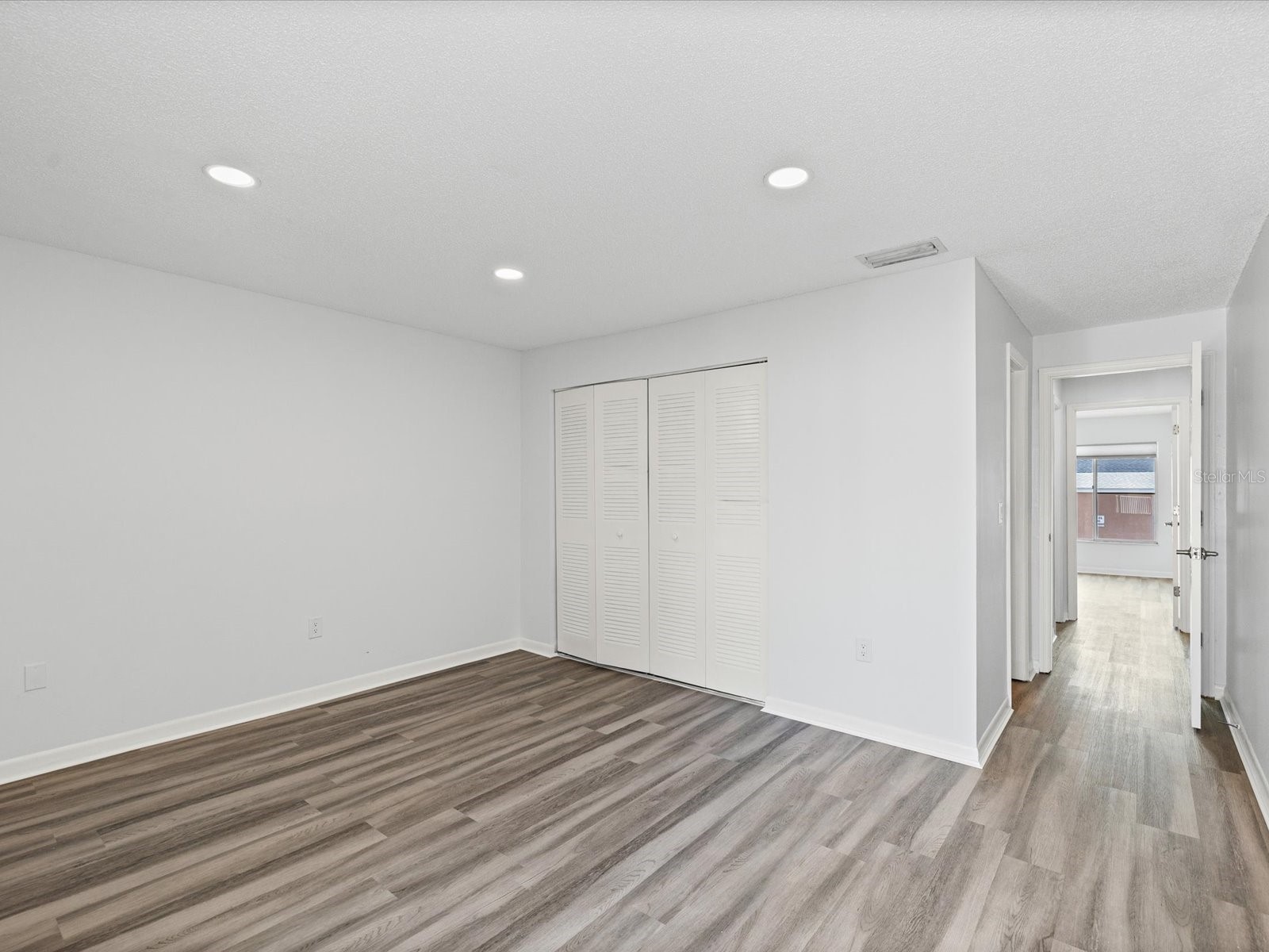 9940 7th Way N #204 Saint Petersburg FL 33702 TB8488198 image24