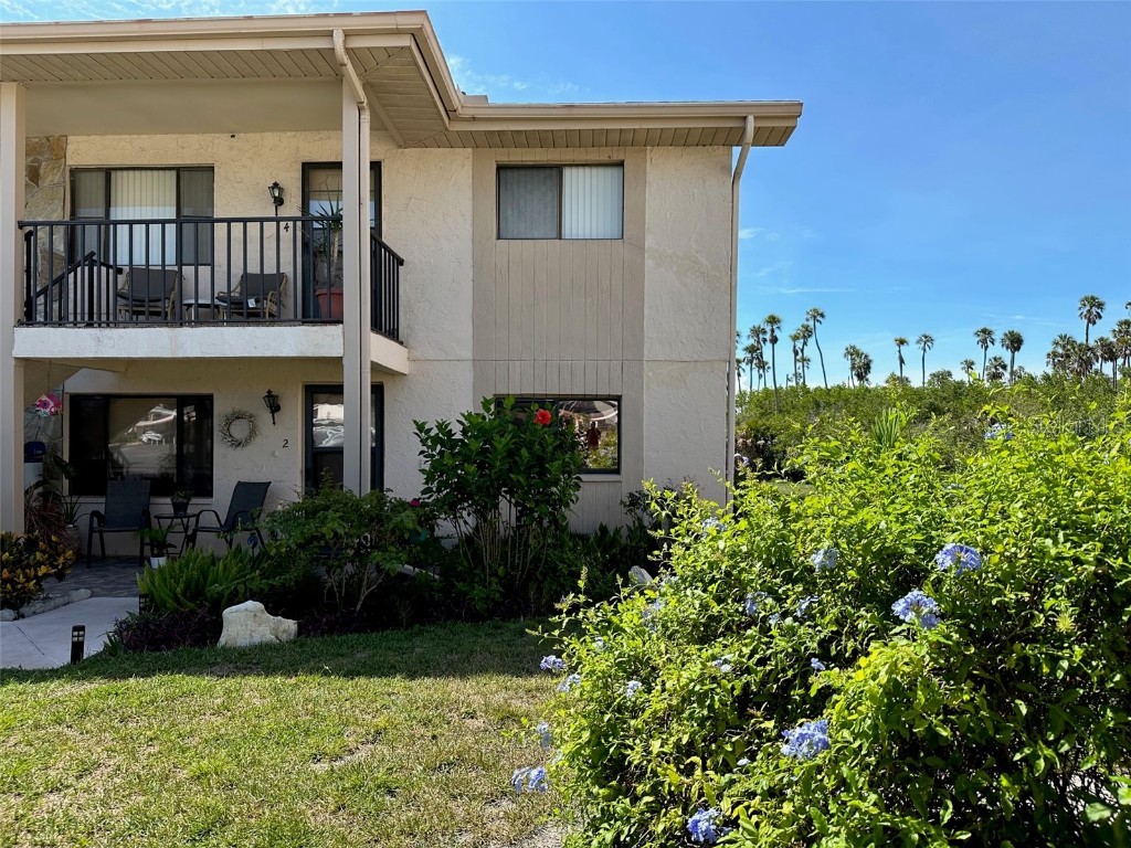 9940 Eagles Point Circle #4 Port Richey FL 34668 W7854512 image1