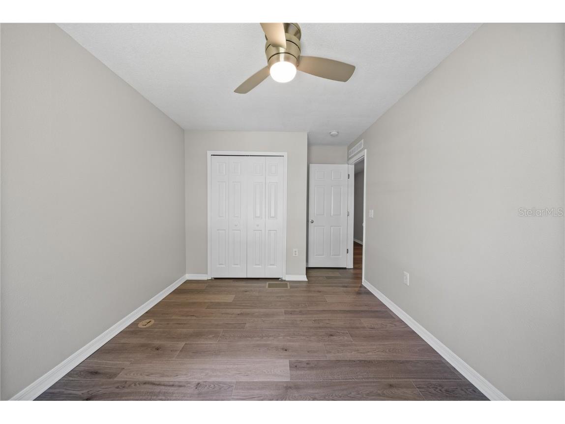 9942 Ashburn Lake Drive Tampa FL 33610 TB8376061 image15