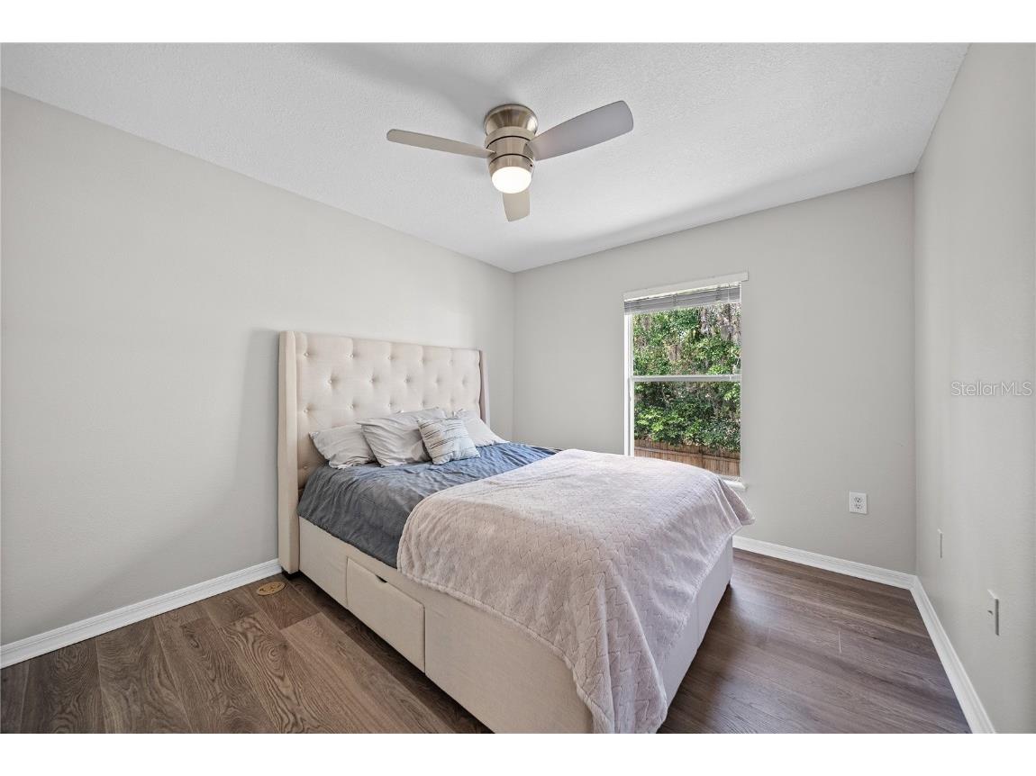 9942 Ashburn Lake Drive Tampa FL 33610 TB8376061 image16