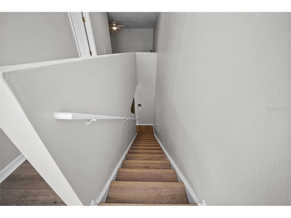 9942 Ashburn Lake Drive Tampa FL 33610 TB8376061 image18