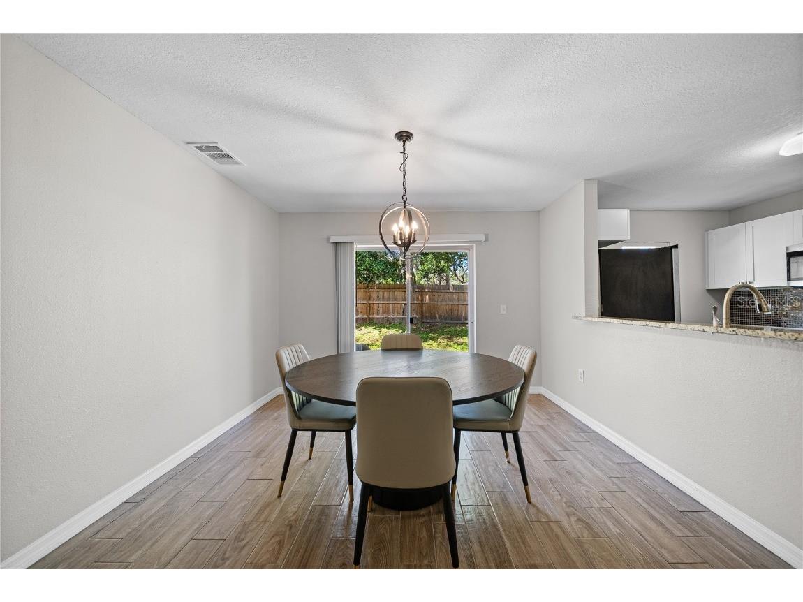 9942 Ashburn Lake Drive Tampa FL 33610 TB8376061 image24