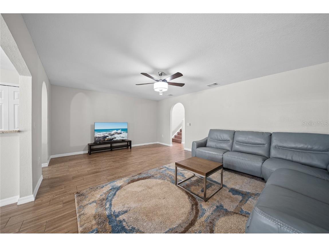 9942 Ashburn Lake Drive Tampa FL 33610 TB8376061 image27