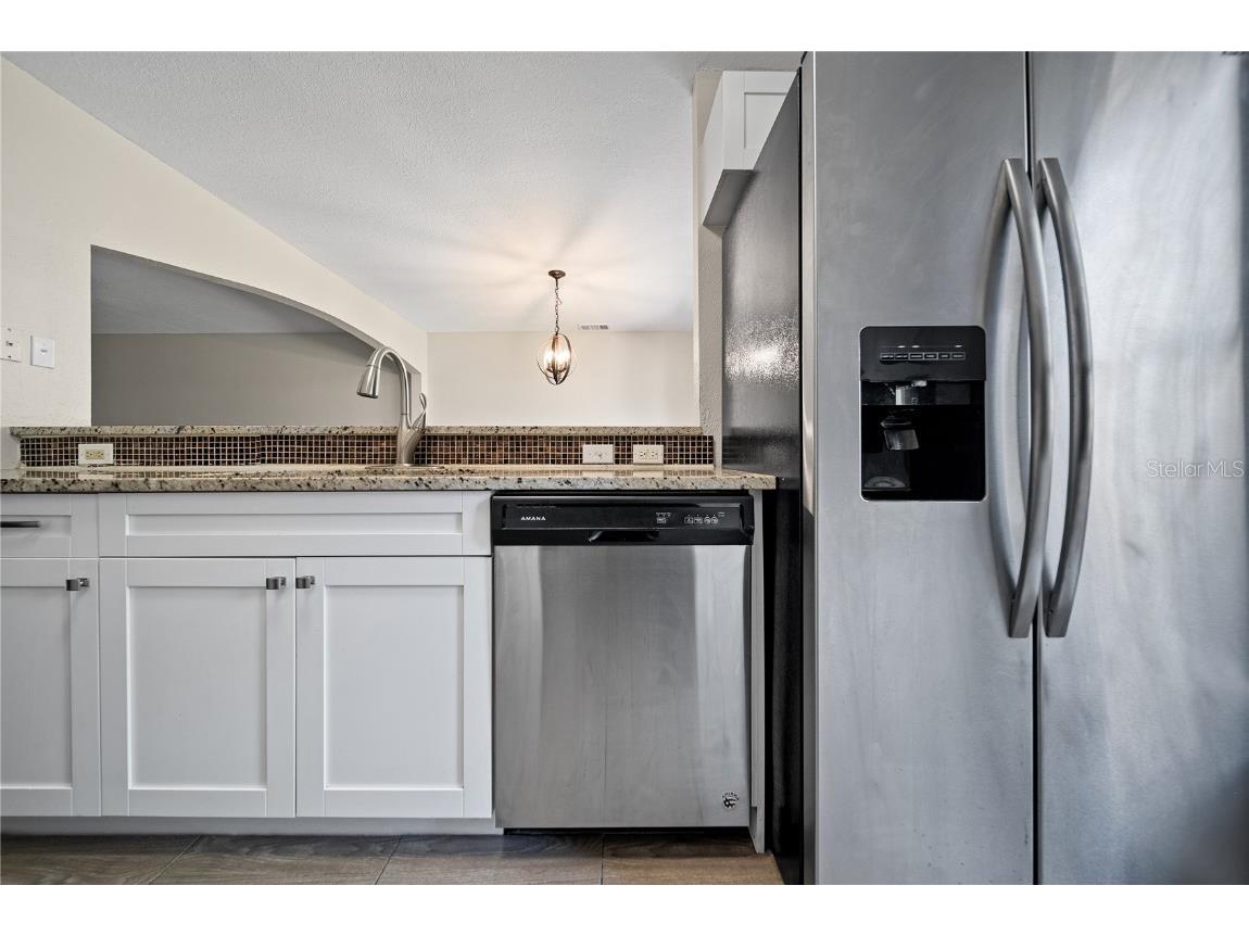 9942 Ashburn Lake Drive Tampa FL 33610 TB8376061 image5