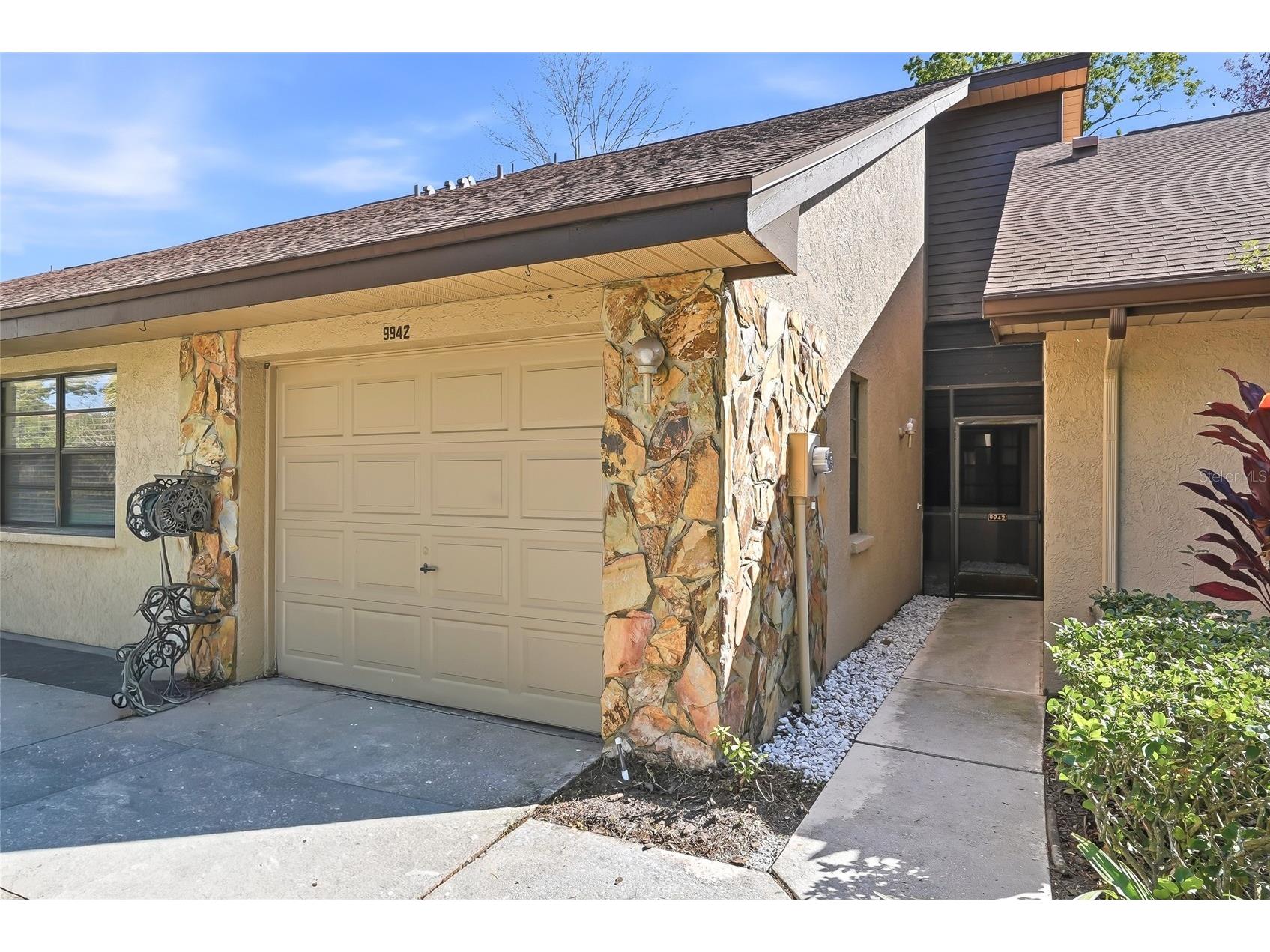 9942 Lake Seminole Drive W Largo FL 33773 TB8479749 image2