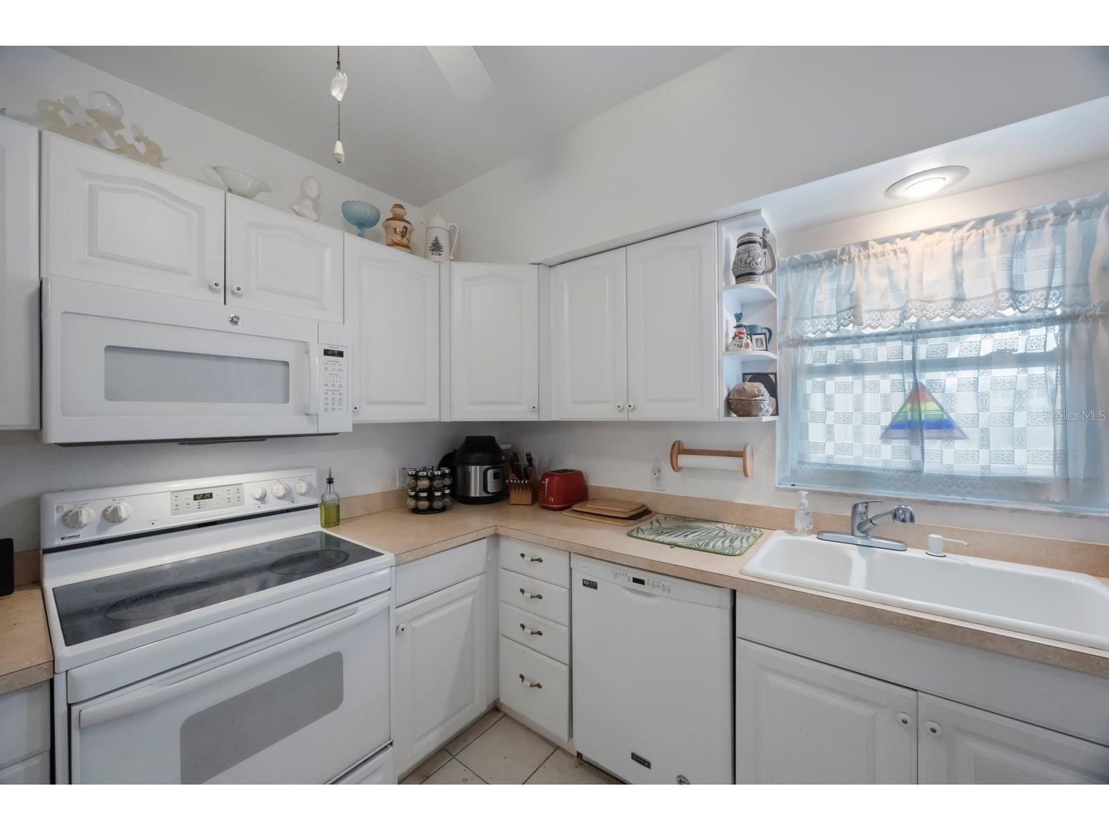 9945 47th Ave N #203 Saint Petersburg FL 33708 TB8480581 image9