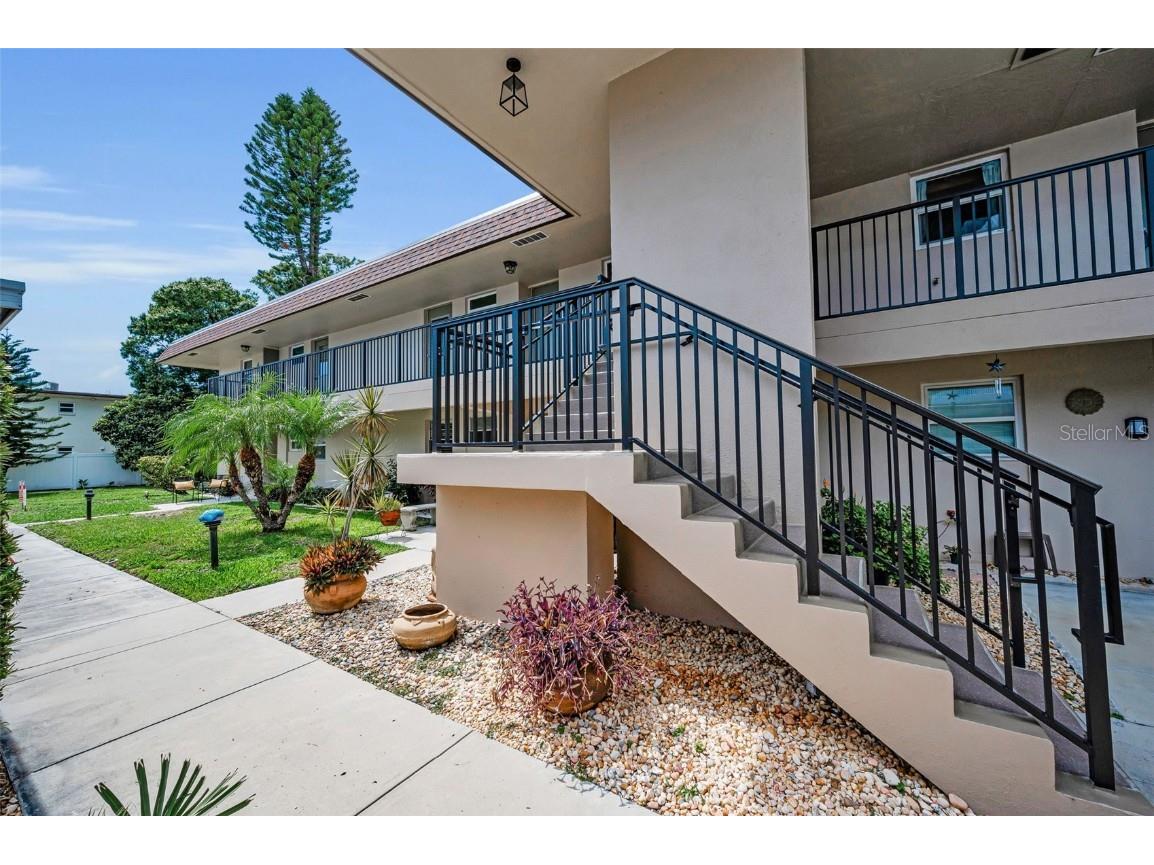 9945 47th Avenue N #210 Saint Petersburg FL 33708 TB8392701 image15