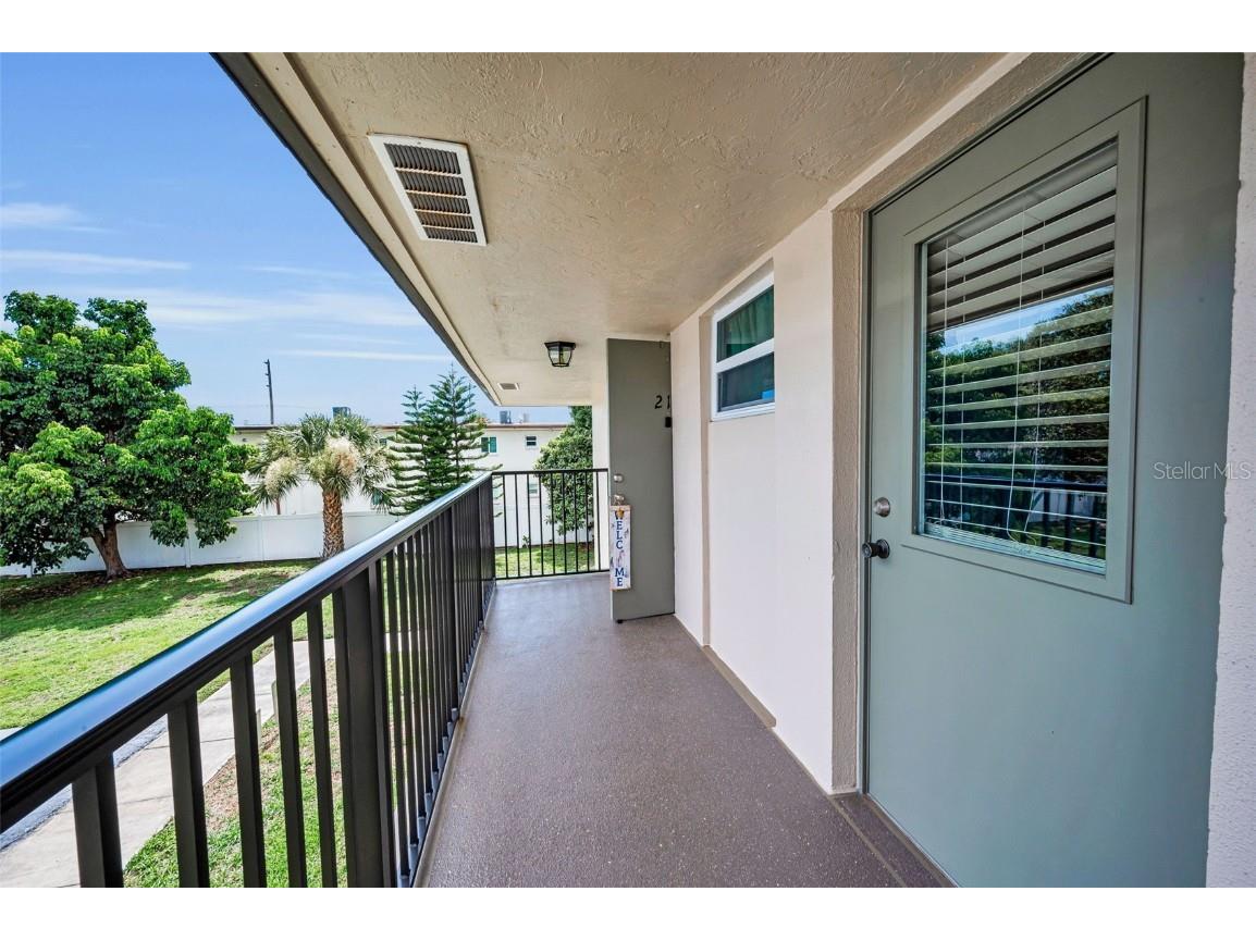 9945 47th Avenue N #210 Saint Petersburg FL 33708 TB8392701 image16