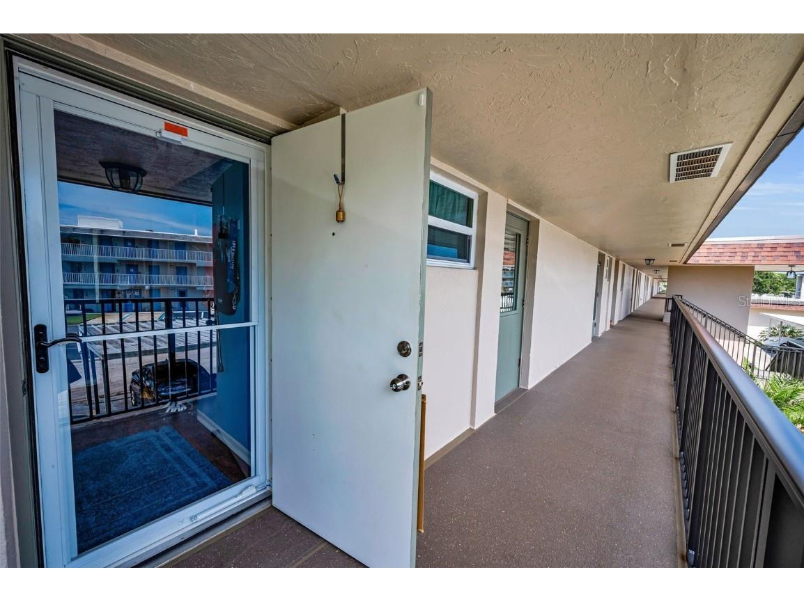 9945 47th Avenue N #210 Saint Petersburg FL 33708 TB8392701 image17