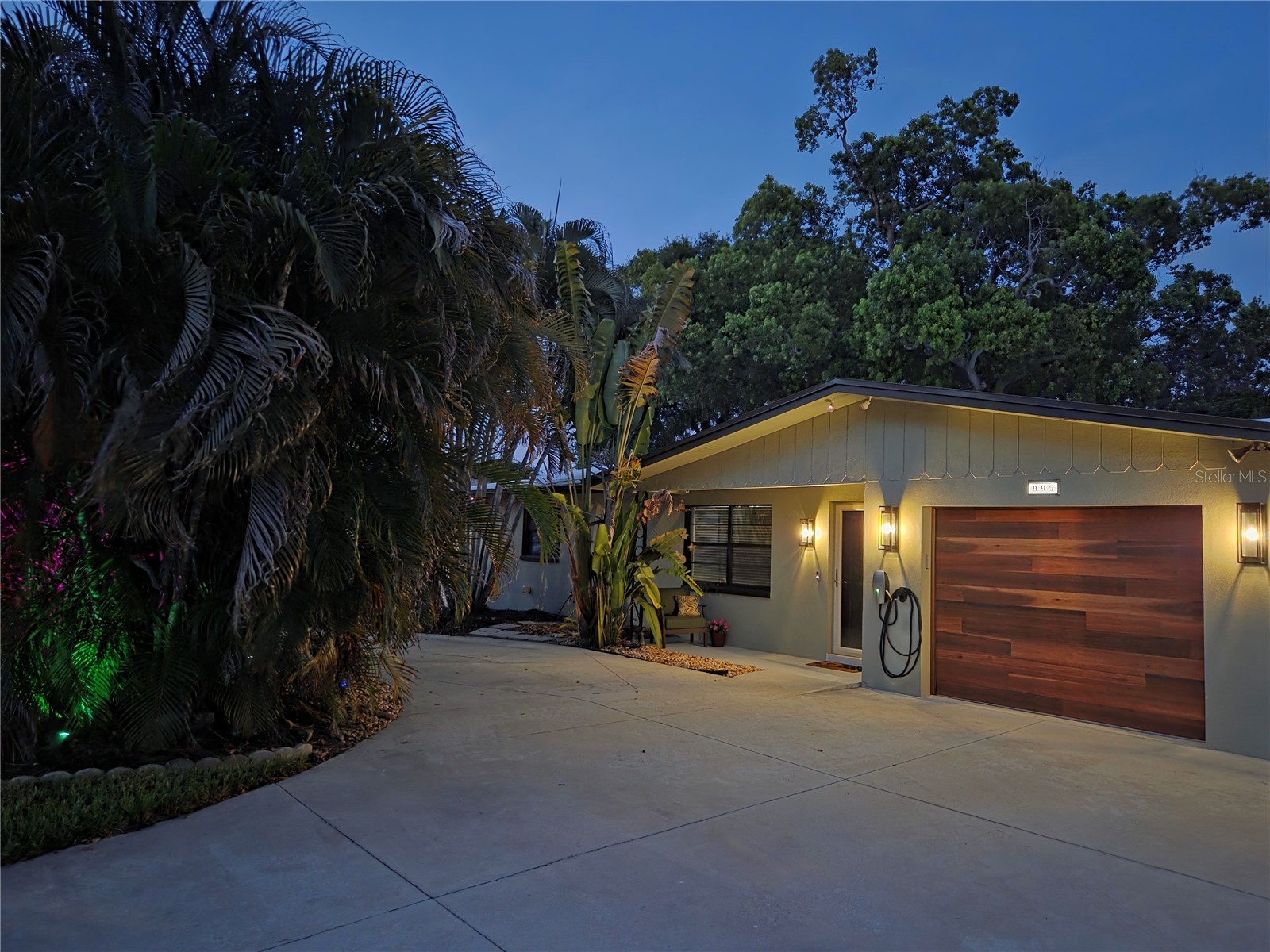 995 Emerson Drive Dunedin FL 34698 TB8522831 image2