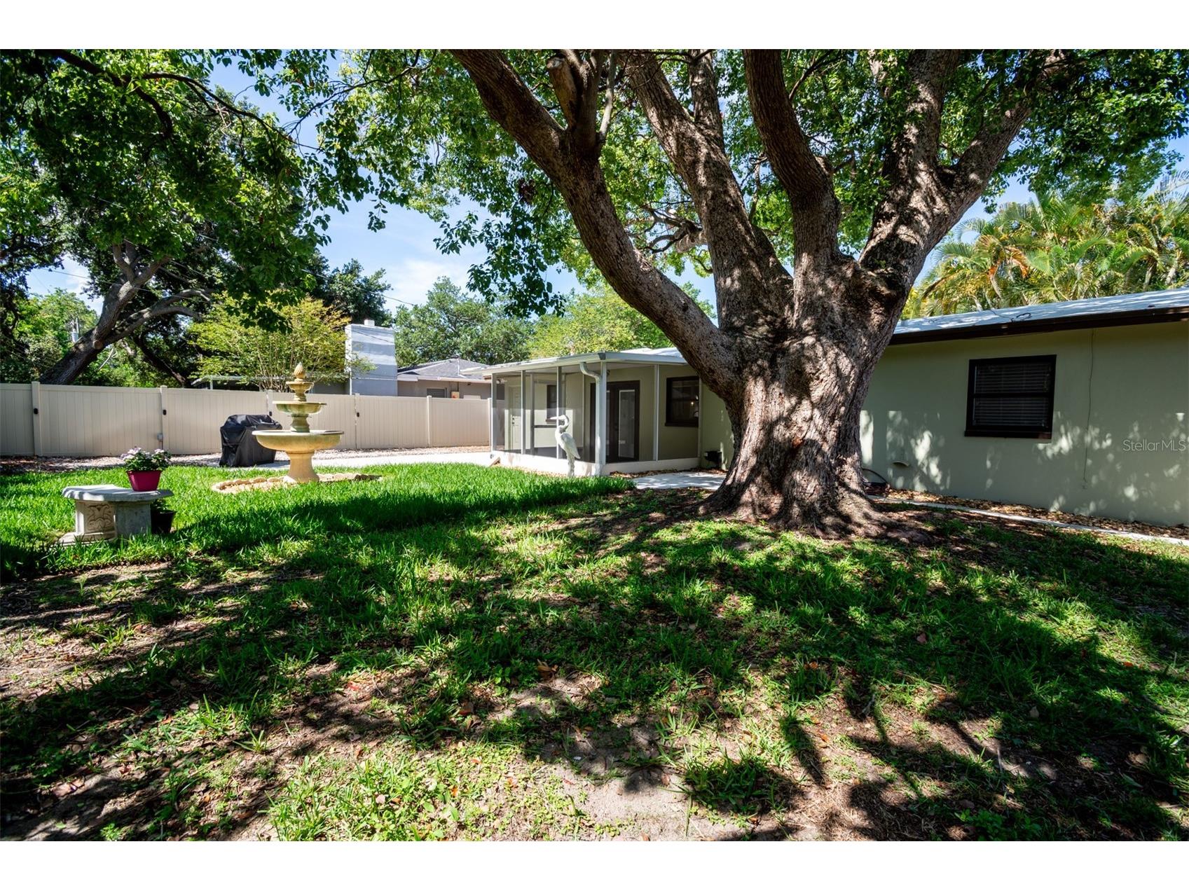 995 Emerson Drive Dunedin FL 34698 TB8522831 image28