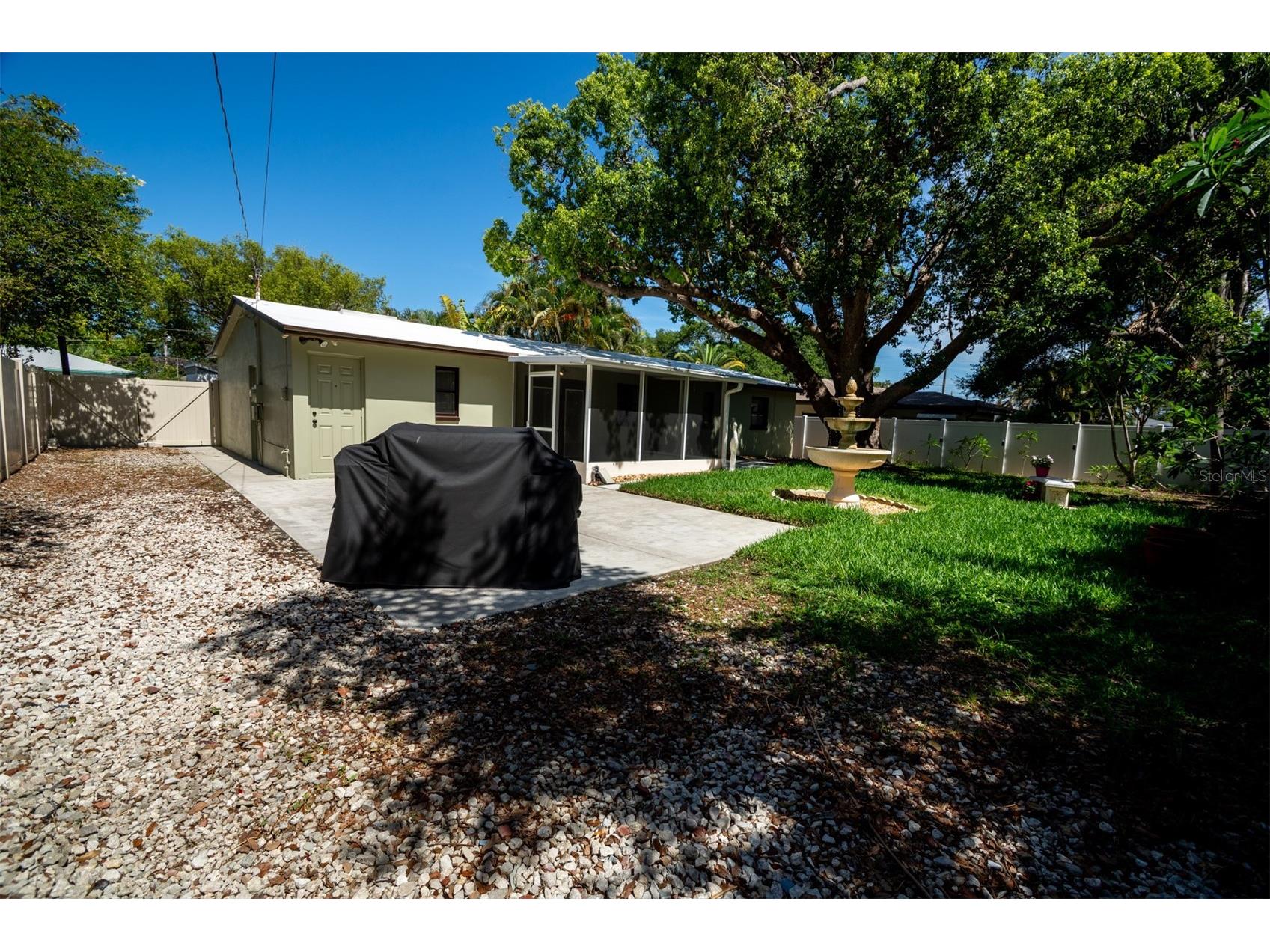 995 Emerson Drive Dunedin FL 34698 TB8522831 image29