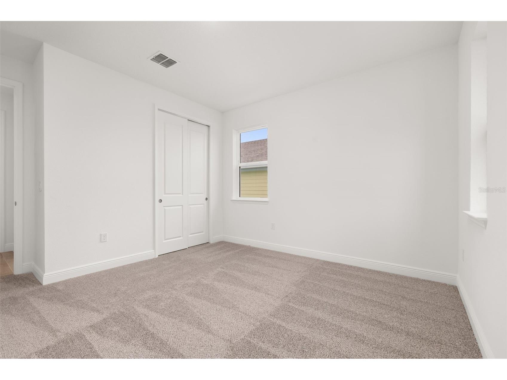 995 Fiesta Key Circle Lady Lake FL 32159 S5141253 image19