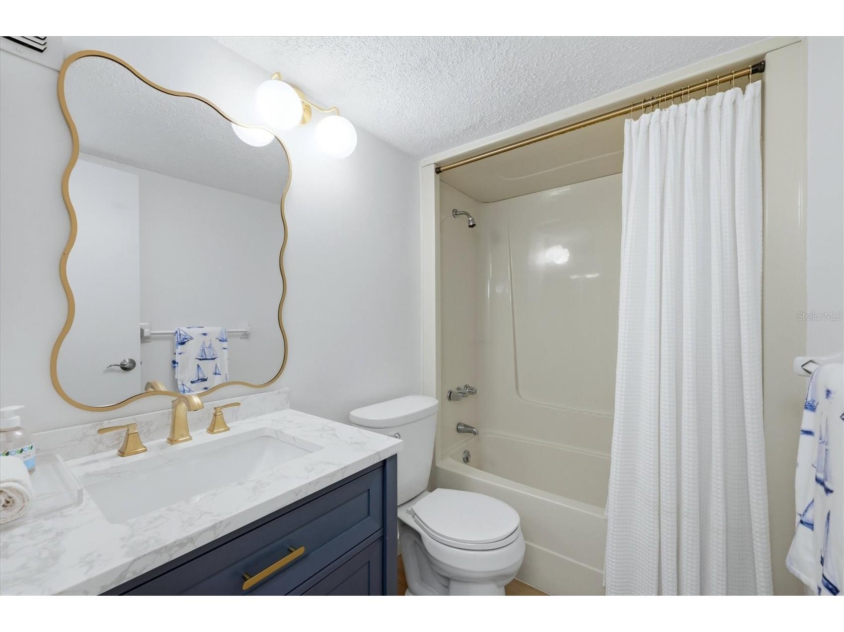 995 Laguna Drive #103 Venice FL 34285 A4695518 image30