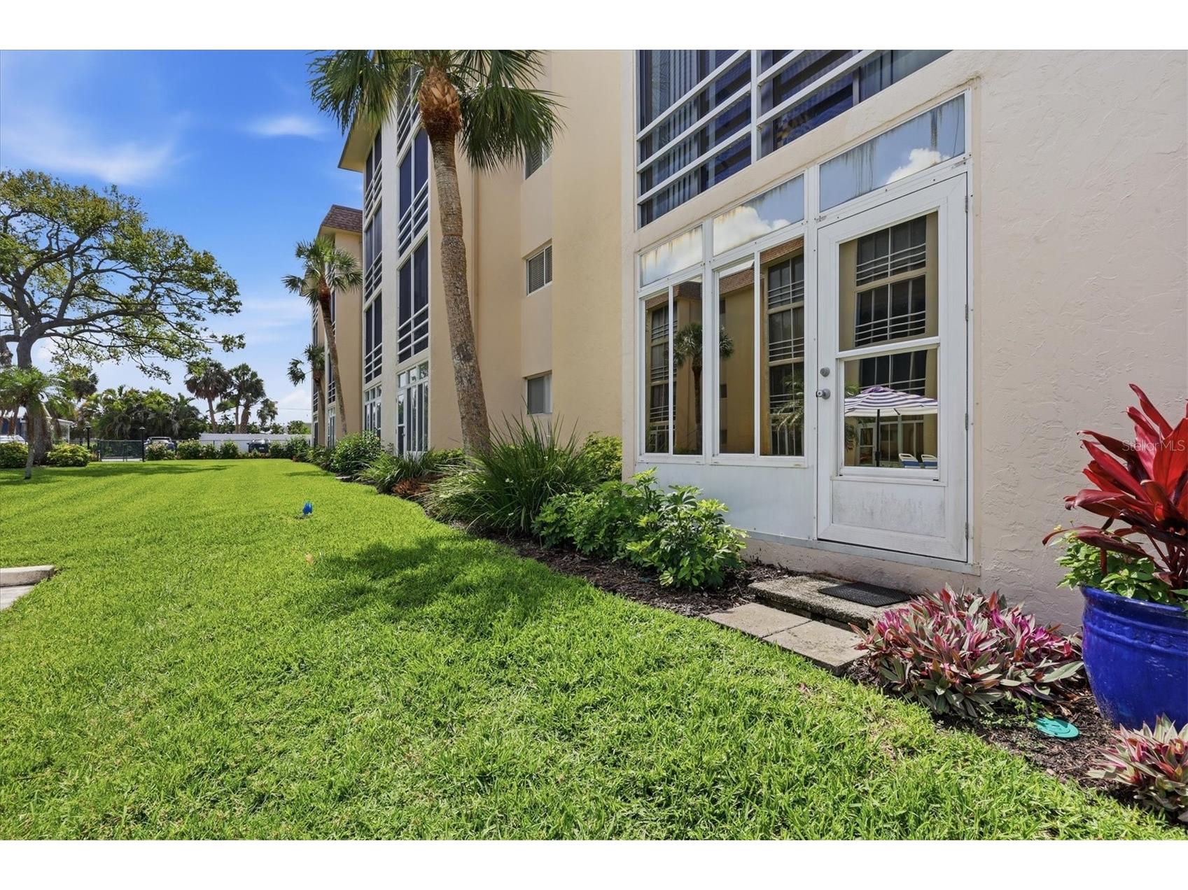 995 Laguna Drive #103 Venice FL 34285 A4695518 image6