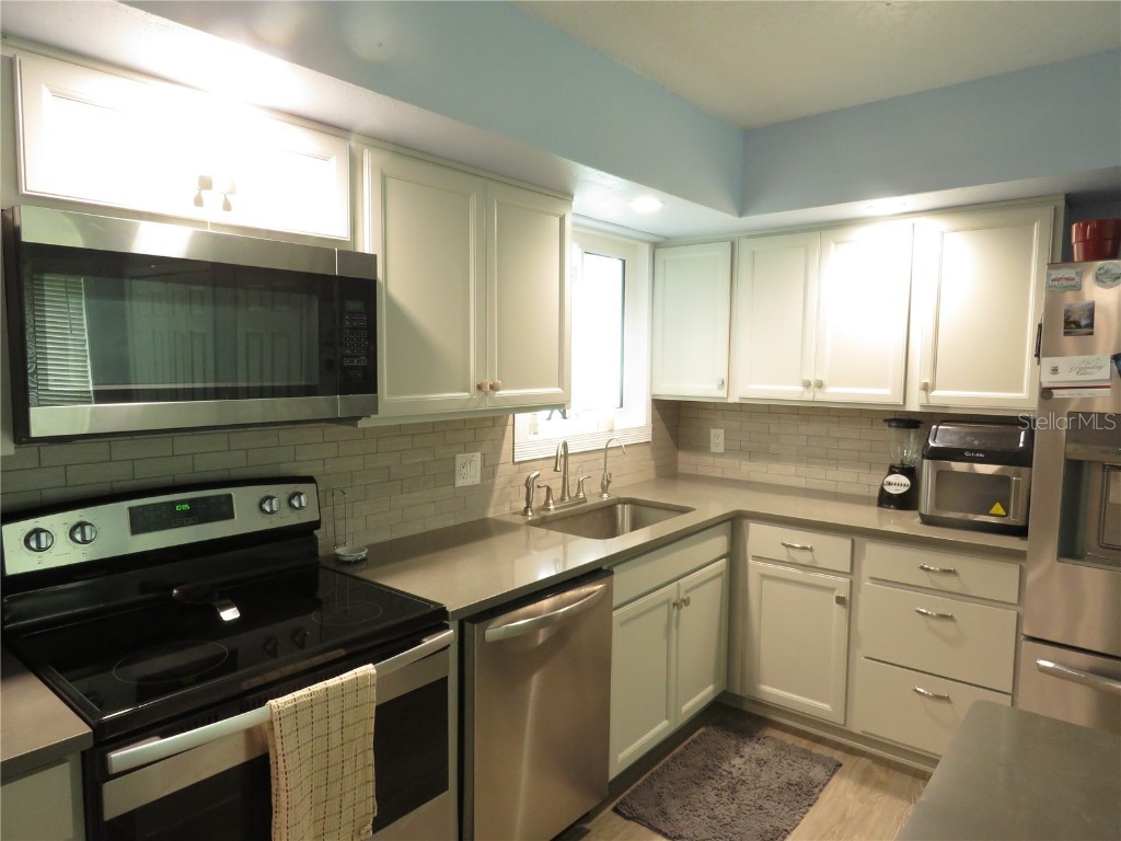 995 Spinnaker Court Tarpon Springs FL 34689 TB8428520 image9