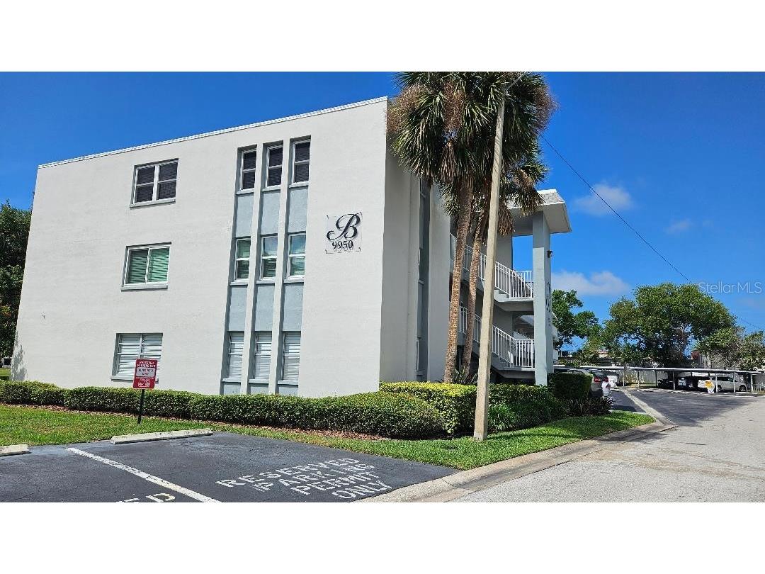 9950 47th Avenue N #303 Saint Petersburg FL 33708 TB8506350 image1