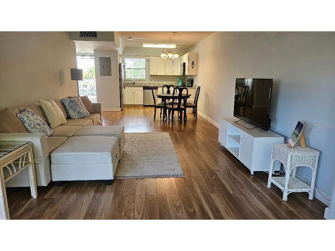 9950 47th Avenue N #303 Saint Petersburg FL 33708 TB8506350 image6