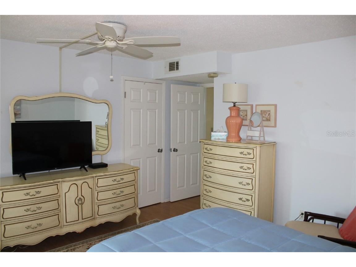 9950 47th Avenue N #311 Saint Petersburg FL 33708 TB8379238 image12