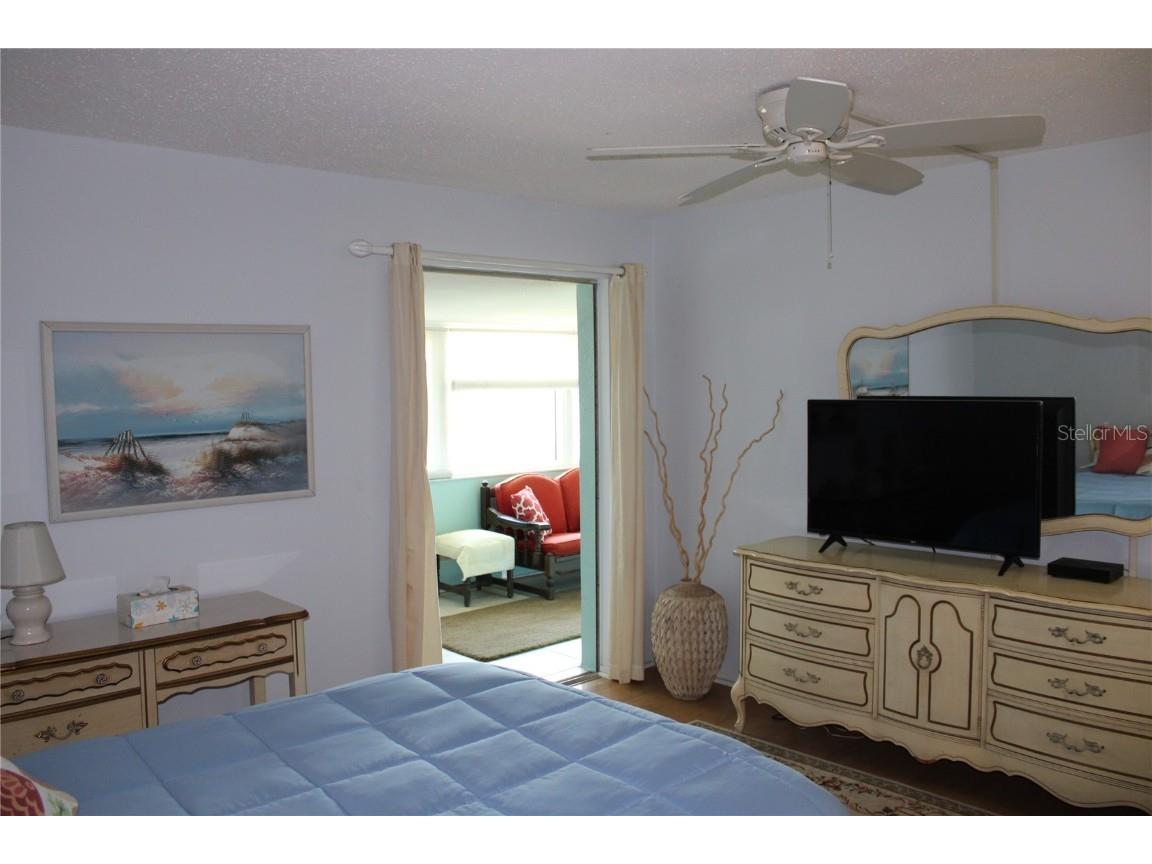 9950 47th Avenue N #311 Saint Petersburg FL 33708 TB8379238 image13