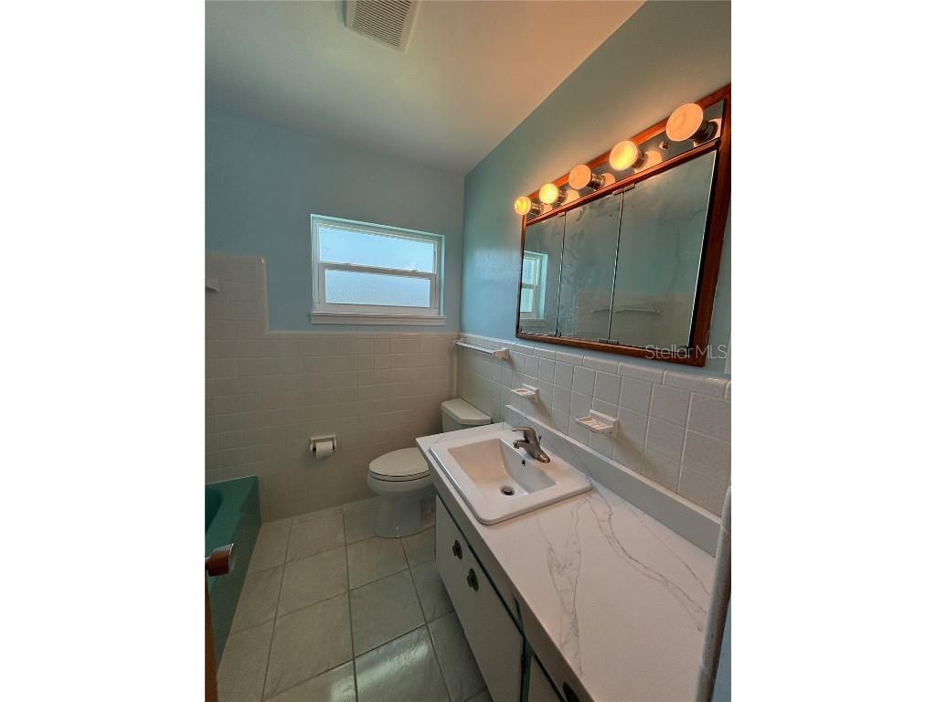 9950 52nd Terrace N Saint Petersburg FL 33708 TB8418265 image10