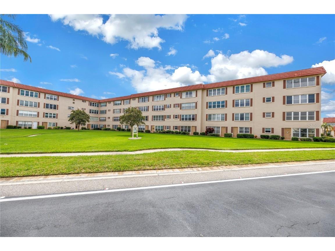 9950 62nd Terrace N #209 Saint Petersburg FL 33708 TB8436164 image1