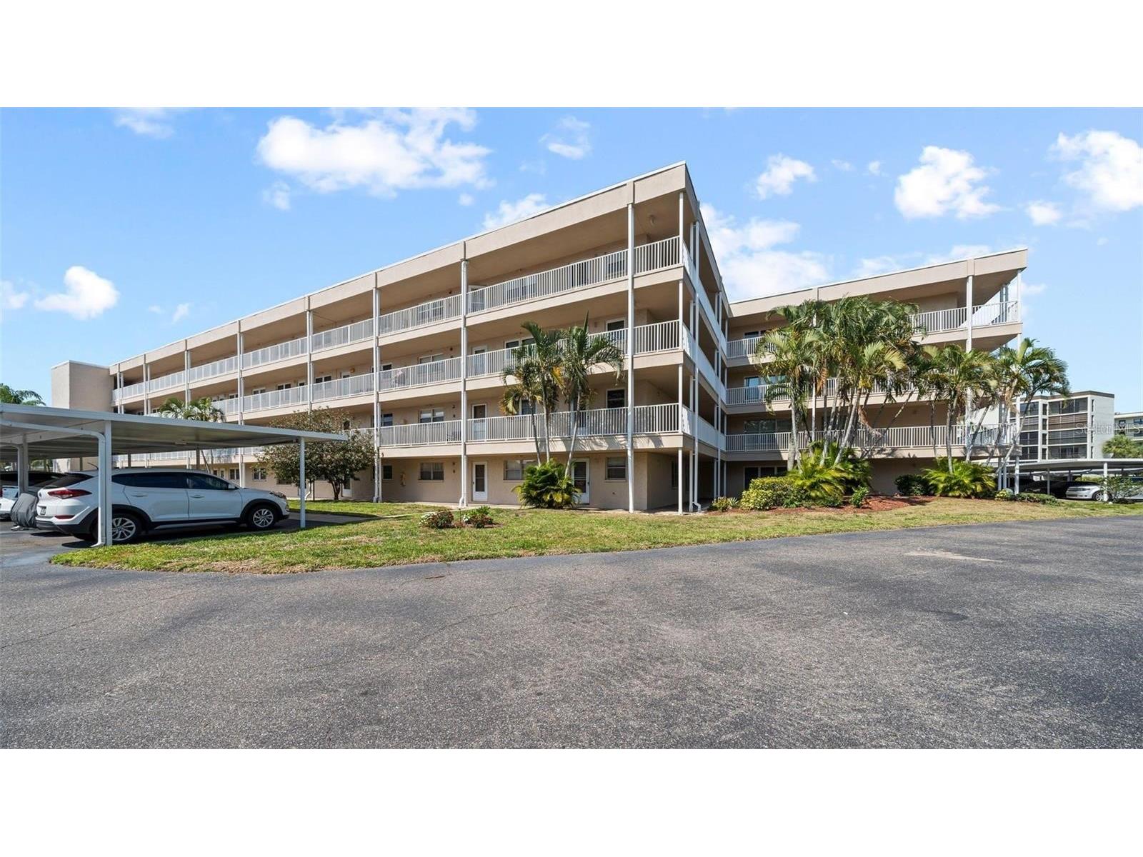 9950 62nd Terrace N #404 Saint Petersburg FL 33708 TB8482599 image1