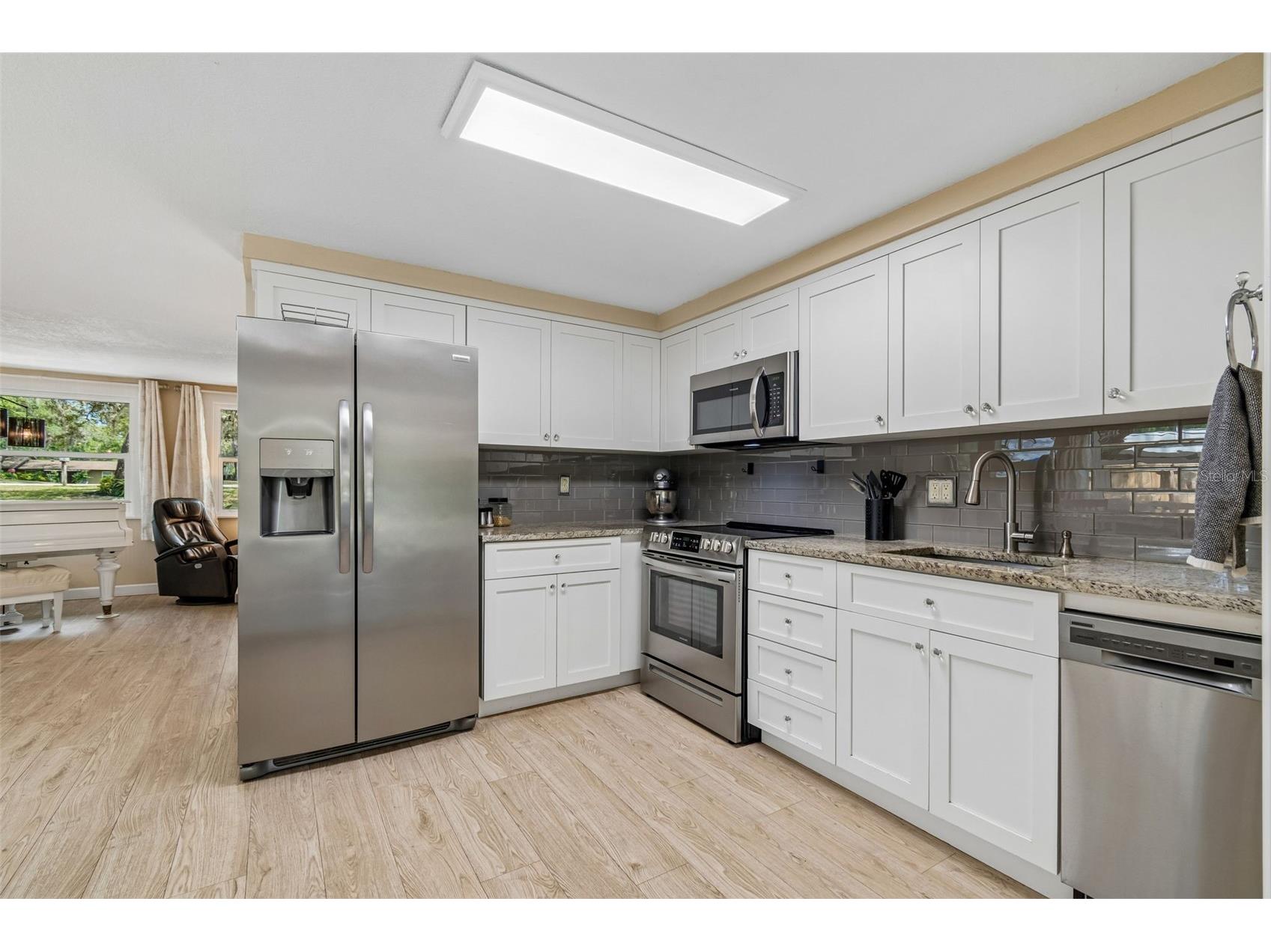 9950 Hilltop Drive New Port Richey FL 34654 W7886790 image7