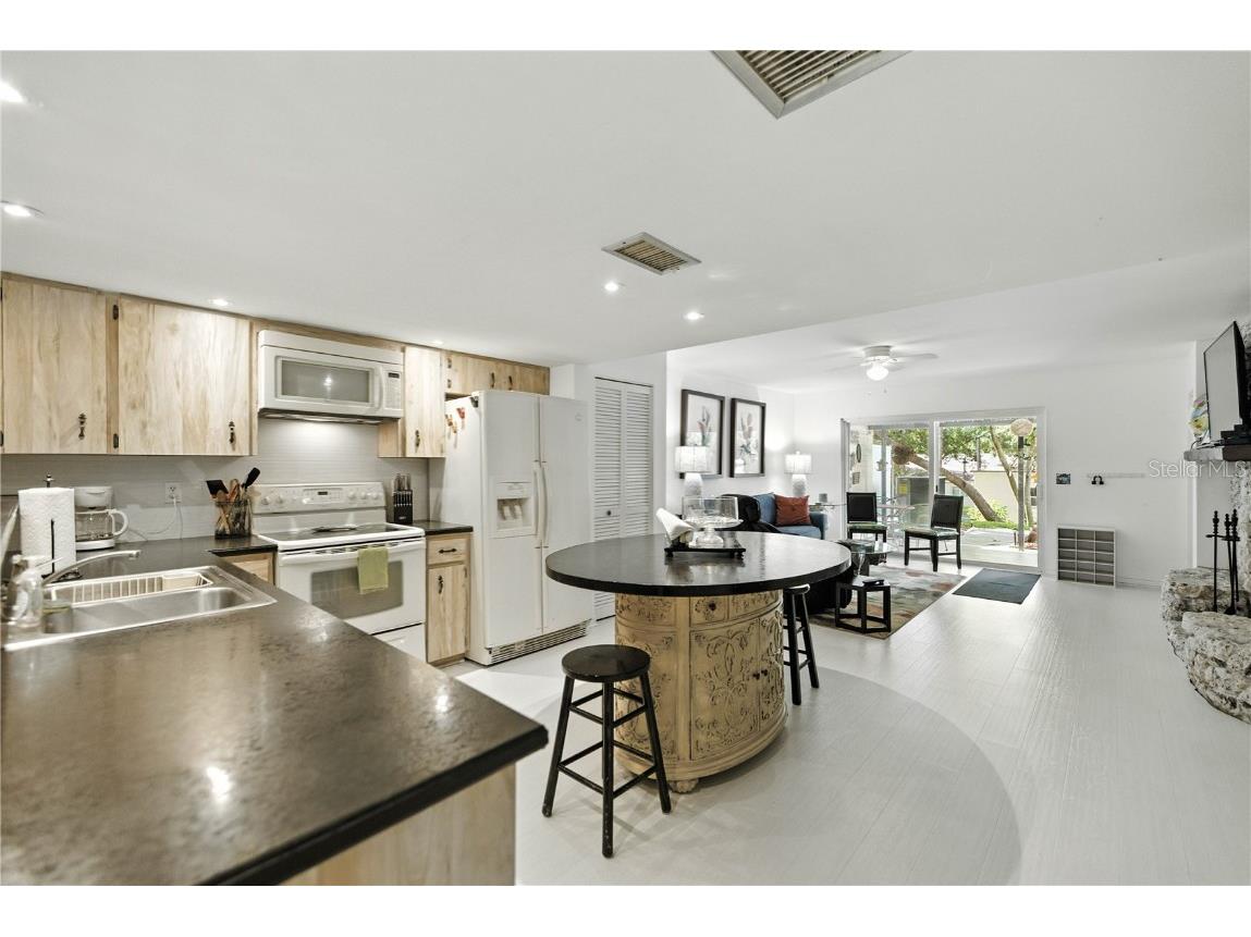 9951 SW 88th Court Road #B Ocala FL 34481 OM708089 image9