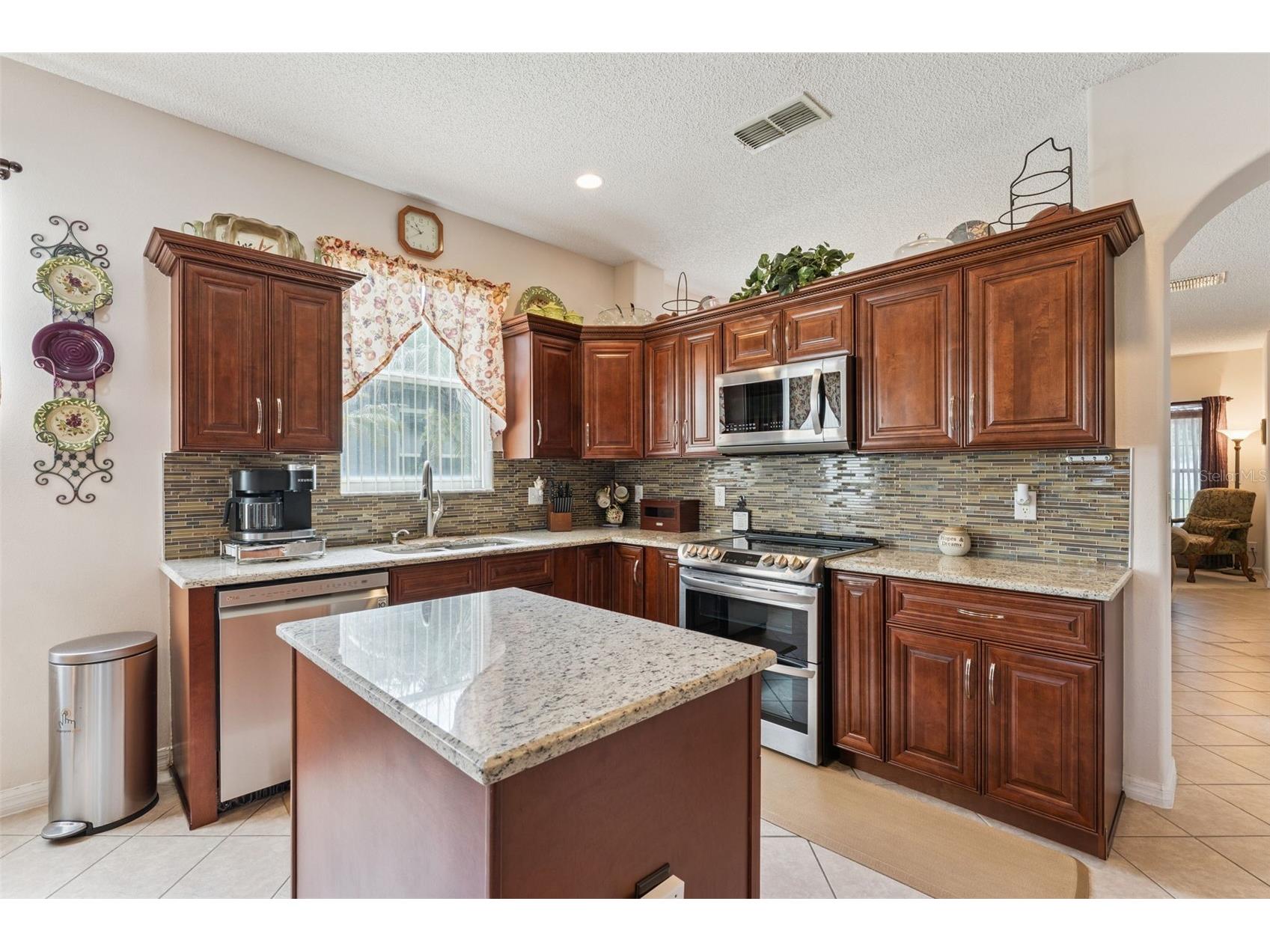 9955 Medallion Bluff Lane Orlando FL 32829 O6421360 image11