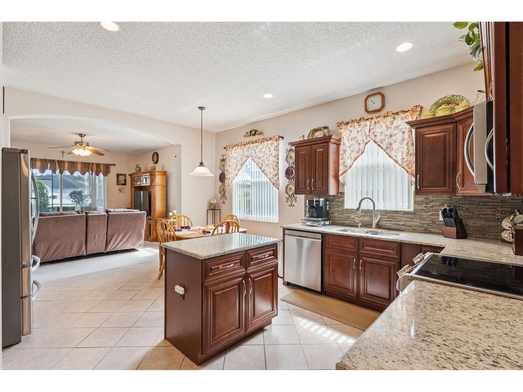 9955 Medallion Bluff Lane Orlando FL 32829 O6421360 image15