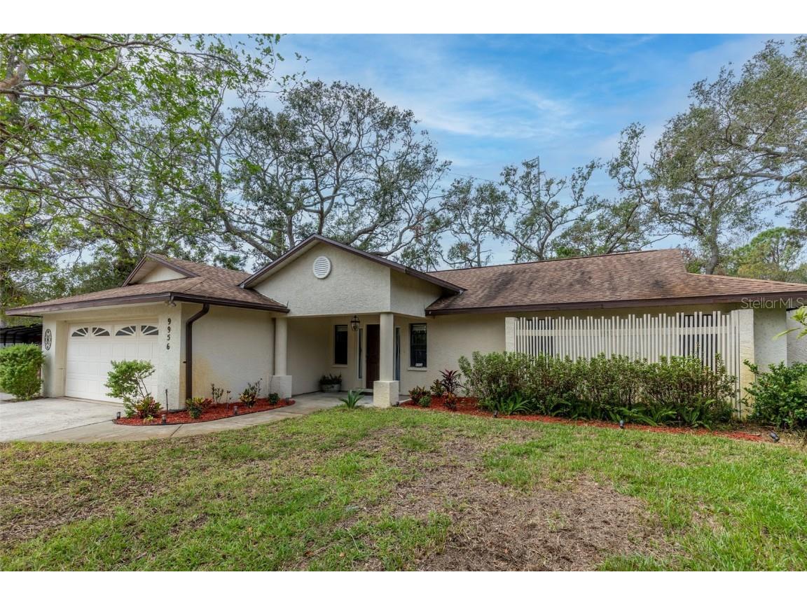 9956 Pine Lake Trail Saint Petersburg FL 33708 TB8318140 image1