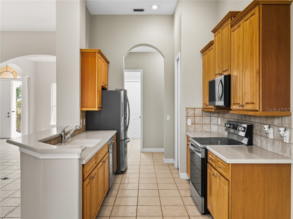 9958 Santa Barbara Court Howey In The Hills FL 34737 G5092700 image14