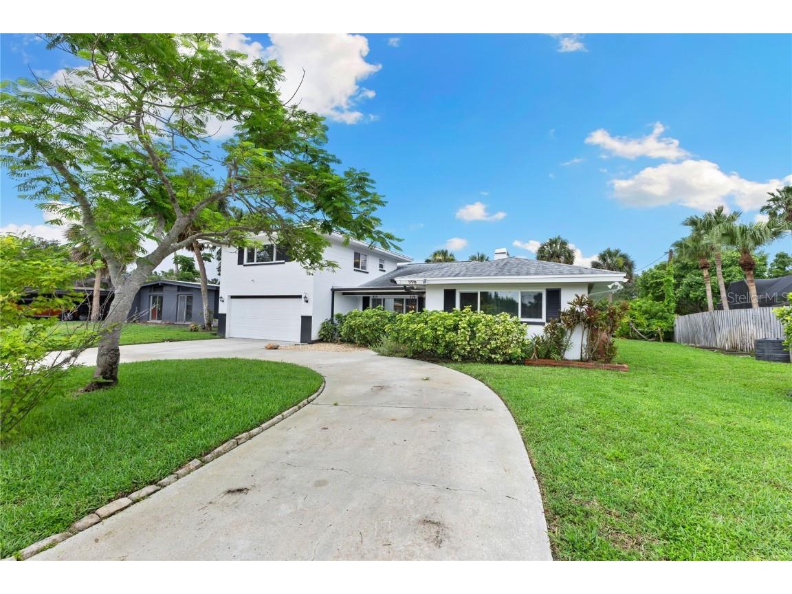 996 56th Avenue S Saint Petersburg FL 33705 TB8393505 image1